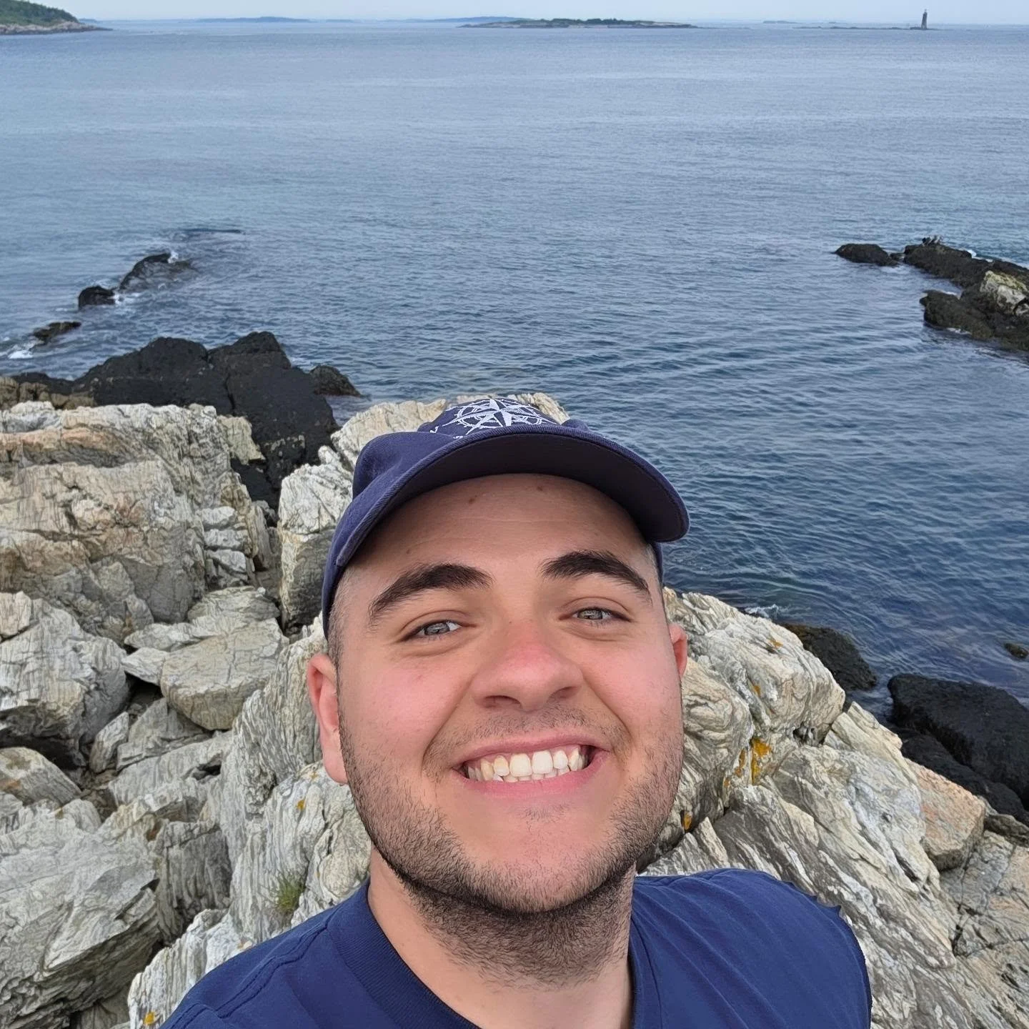 I had some whimsy to catch up on in Maine 😅.

✅ Lighthouse
✅ Shopping
✅ Lobster Rolls
✅ O C E A N

Is good.