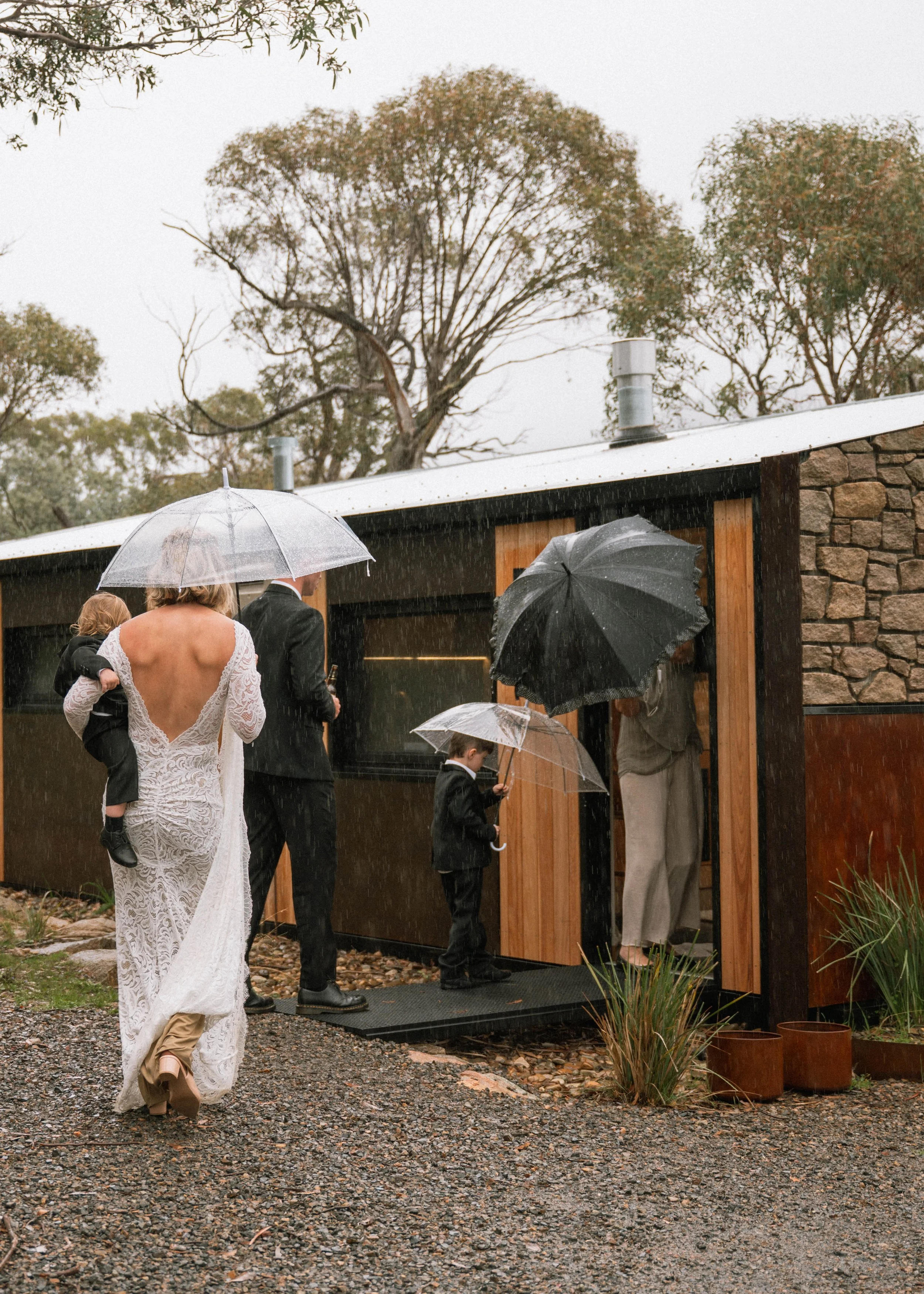 Snowy Mountains Wedding Photographer at Crafters Cabins