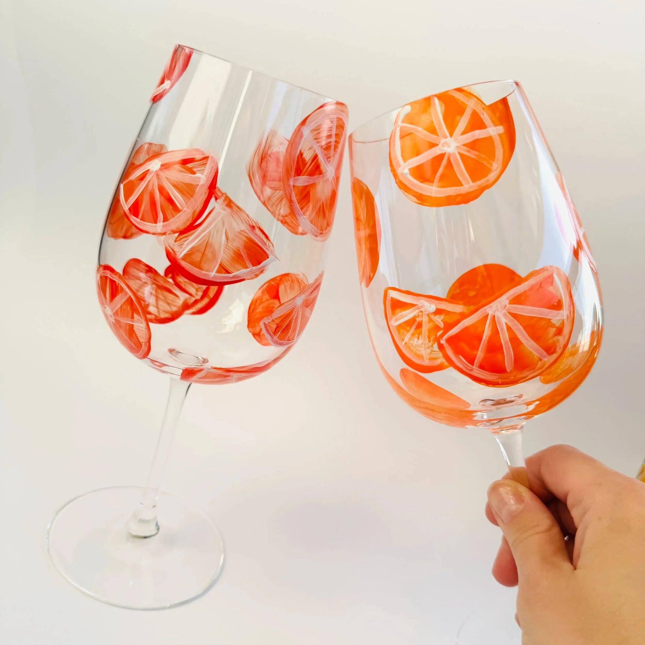 Kreativer Abend: Weingläser bemalen