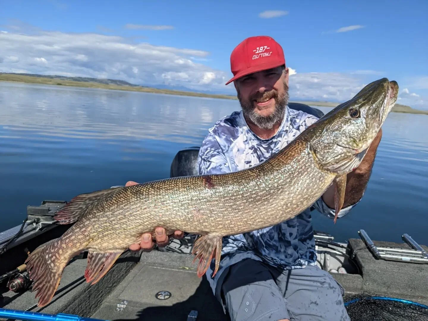 Had a great day on the water with the homie @swissmochaj, got to break a personal best and put some slime on the net! I wish good pike fishing was closer to home, because watching a pike hammer your bait boatside is the best! 
.
.
.
.
.
.#goodtimes #