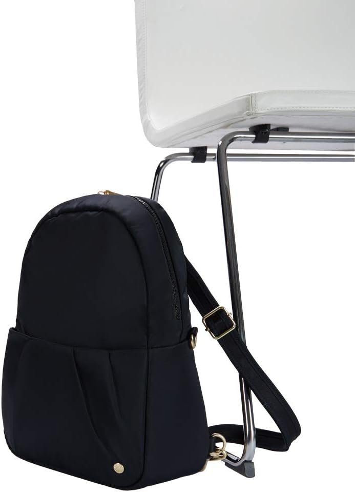 PacSafe Daypack 4.jpeg