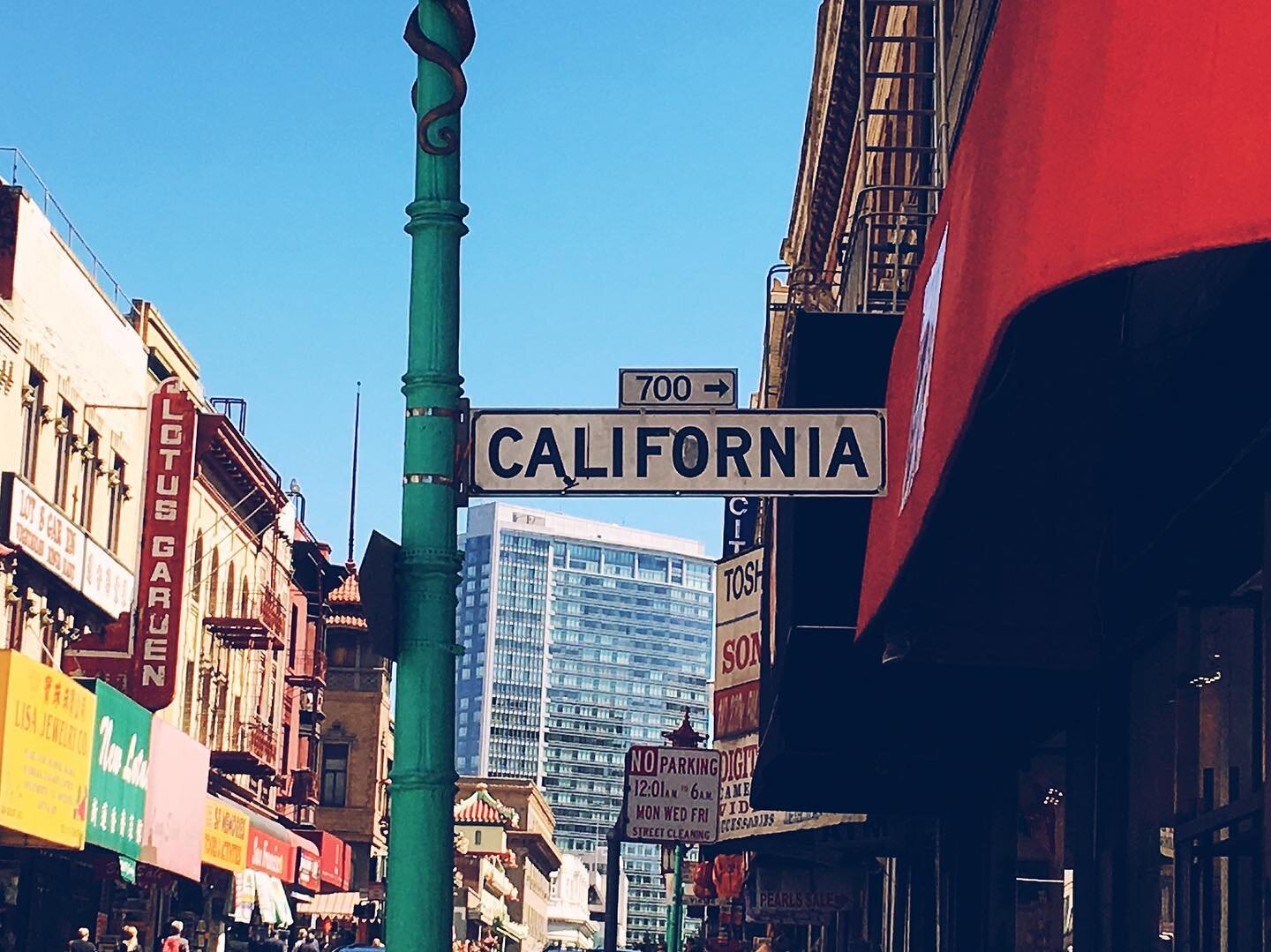 I miss California. Take me back☀️ #photography #photographer #photooftheday #sanfrancisco #sanfranciscophotography #california #californiaphotography #cityphotography #photos #summerphotography #photoshoot #oneyearago