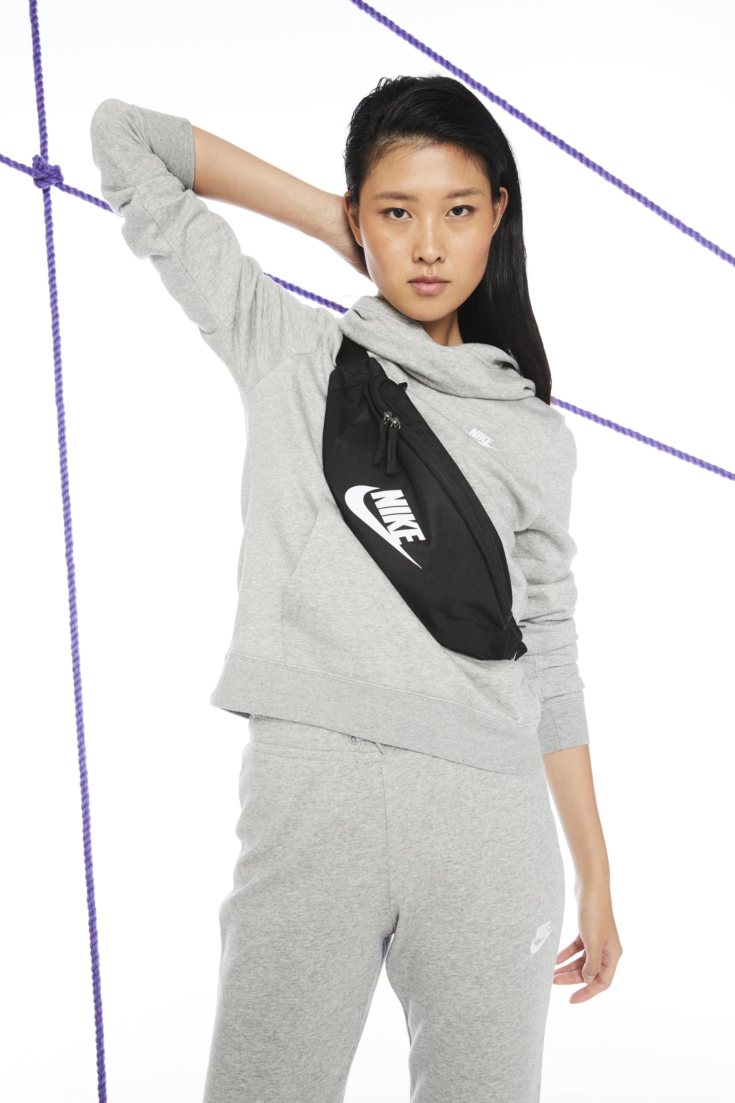 W APPAREL NIKE Q1 - 1_085 1.jpg