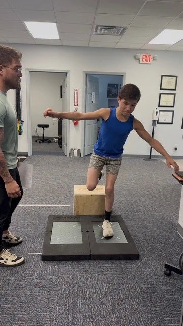 Athlete training during sports physical therapy performance testing