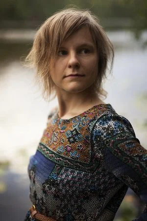 K.A. Ashcomb writes humorous dark comedy/gaslamp fantasy