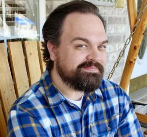 Cameron Hopkin writes epic/dark fantasy