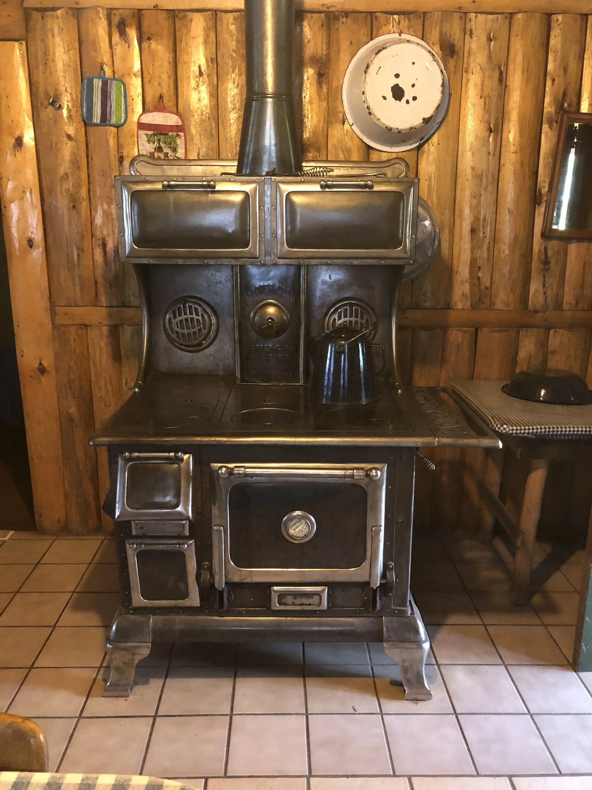 Gallery 3 — Powderhorn Cabins