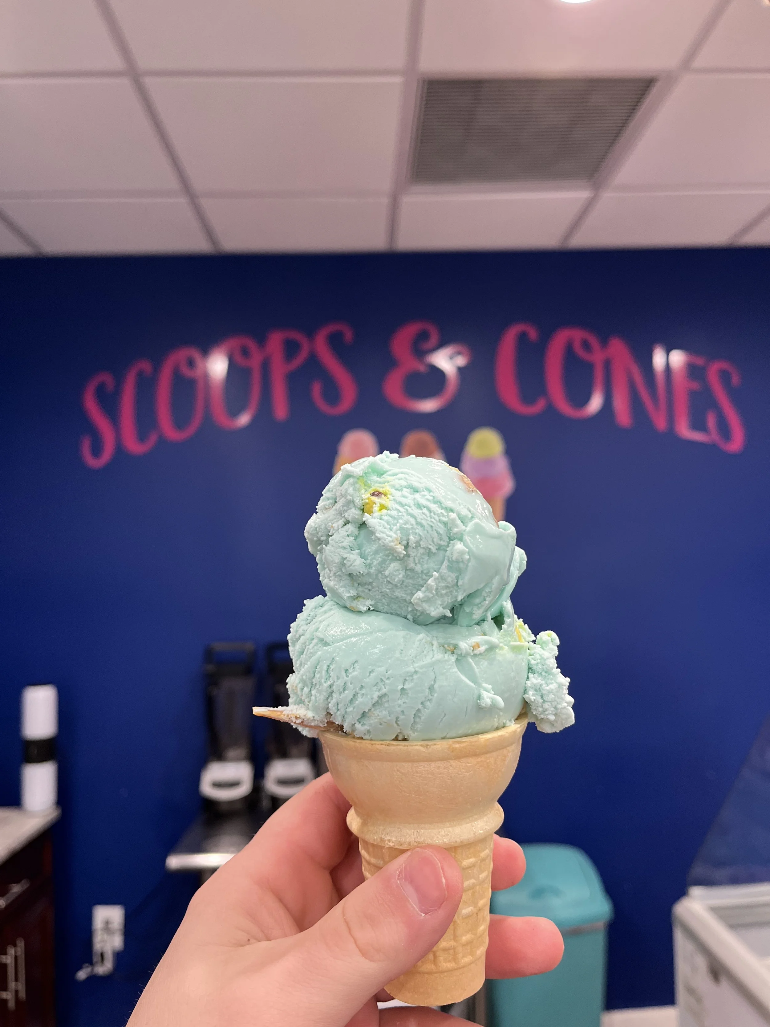 Scoops & Cones Cafe