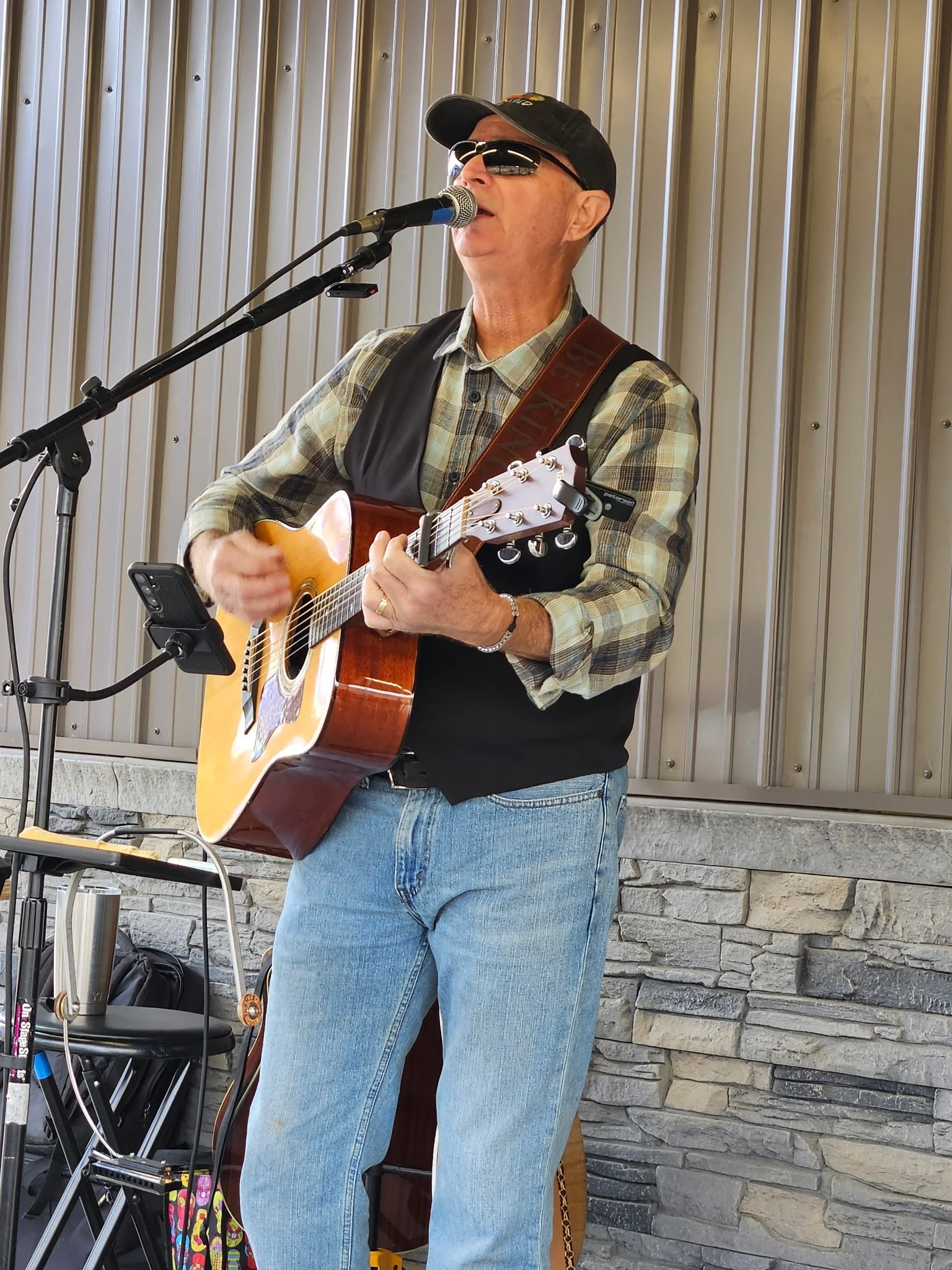 Live Music - Ken Johnson