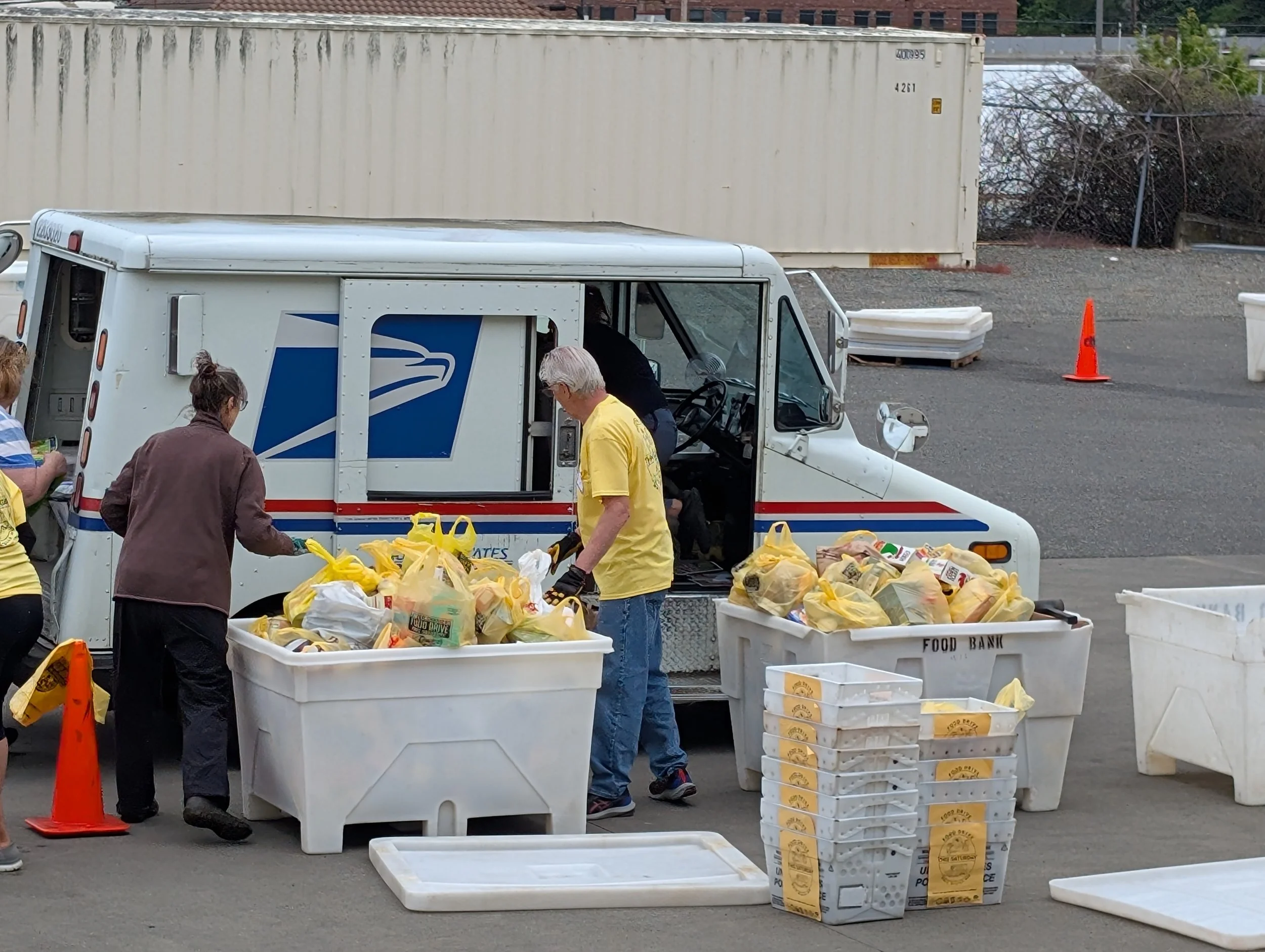 Food Drive Response Team Load In Shift 2