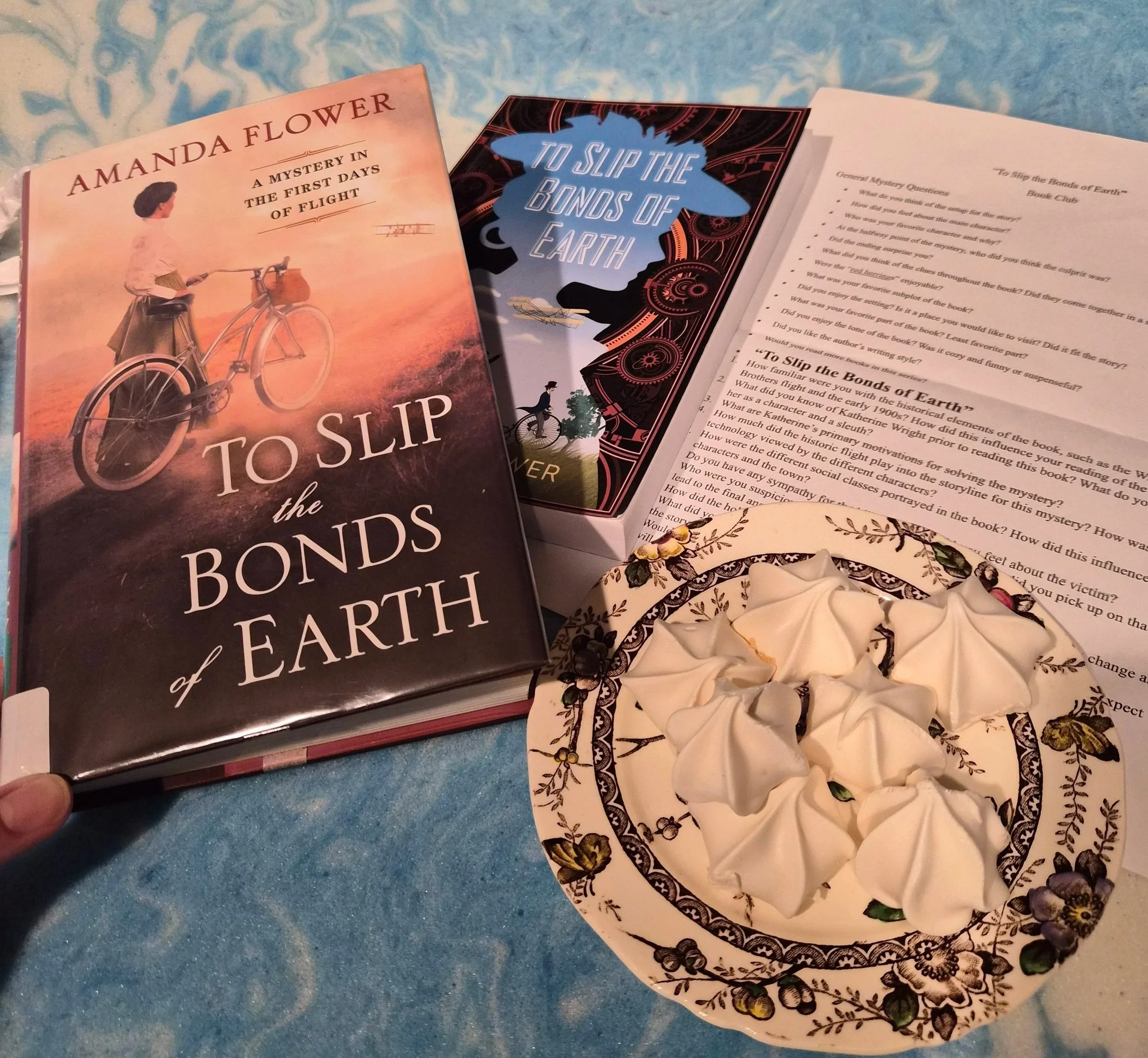 Books and vanilla meringues.