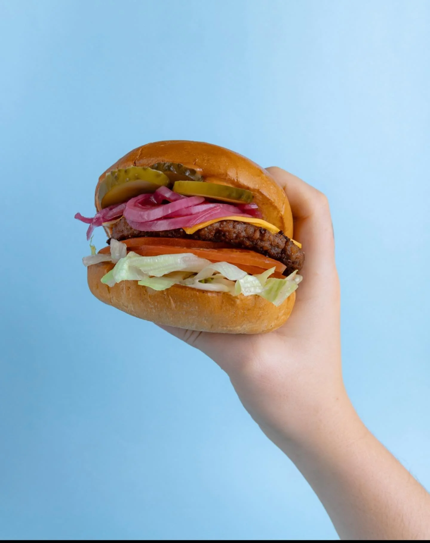 J&Ouml;SSES YLISKULMA! 🏒🥅

Vaikkei pipol&auml;tk&auml; innostaisikaan niin hiihtoloman kunniaksi luukut aukeaa Yliskulman kent&auml;ll&auml; keskiviikkona 18.2.2026 noin kello 12-18

Tul burgeril! 🍔🥔 

#kes&auml;kuntoon27