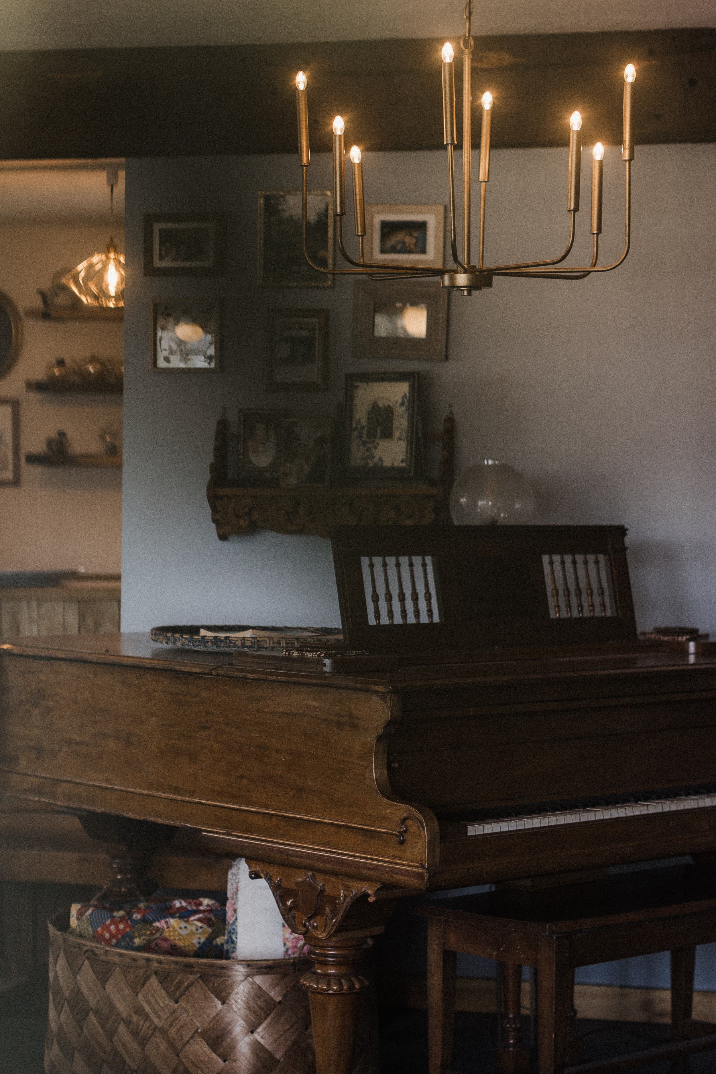 Cafe on Lake Superior, coffee roasters, bakery and gift shop. 