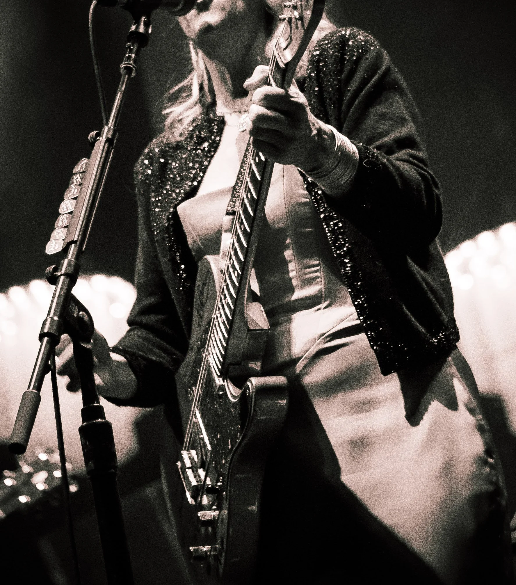 Tedeschi Trucks Band at Wang Theatre, 10/1/24 — Melisma, image size:1774x2011