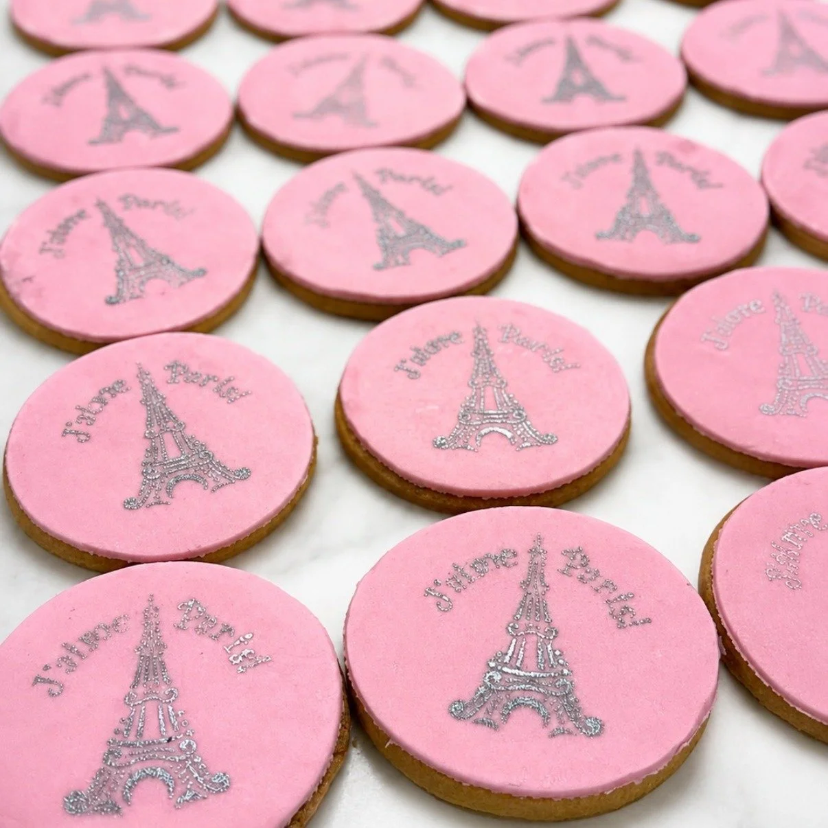 🇫🇷 Happy Bastille Day! 🇫🇷

Our limited-edition Bastille Day painted sugar cookies are here! ✨

Handcrafted just for today and available while supplies last, they're the perfect sweet way to celebrate with a little taste of France. Stop by and pic