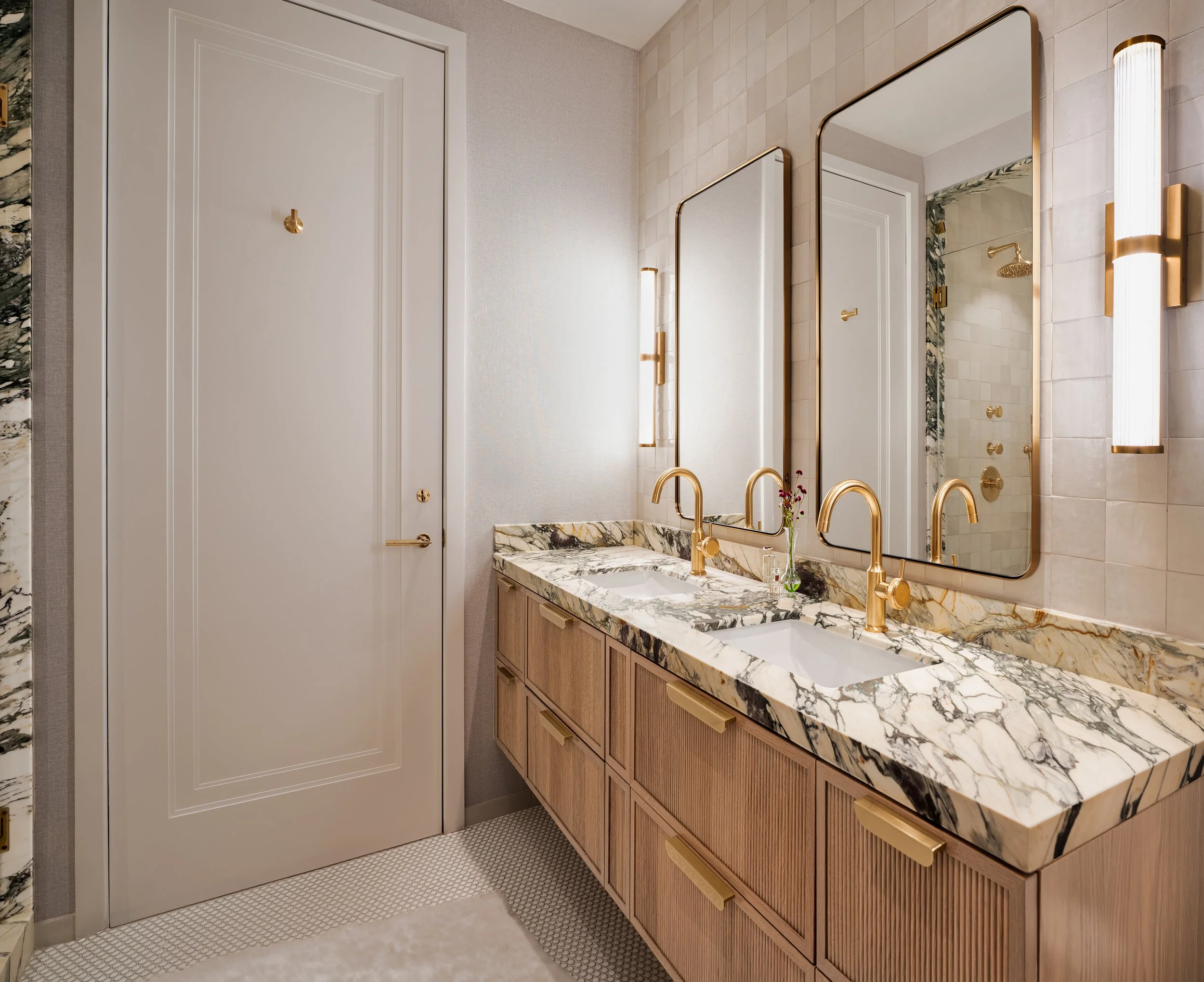 Guest Bath 1.jpg