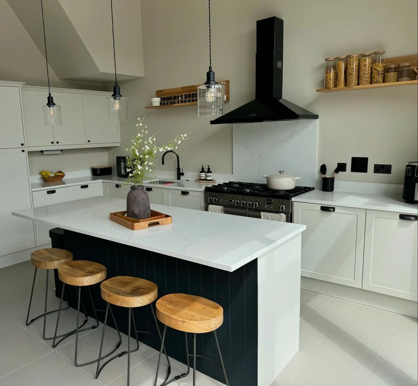 Clean &amp; Contemporary 😍

Our respray has given this entire open plan area brighter and cleaner aesthetics. 

Colour matched to &lsquo;Shaded White&rsquo; by Farrow &amp; Ball. 

#kitchenrespray #shadedwhite #kitchenspray #kitchensprayershertfords