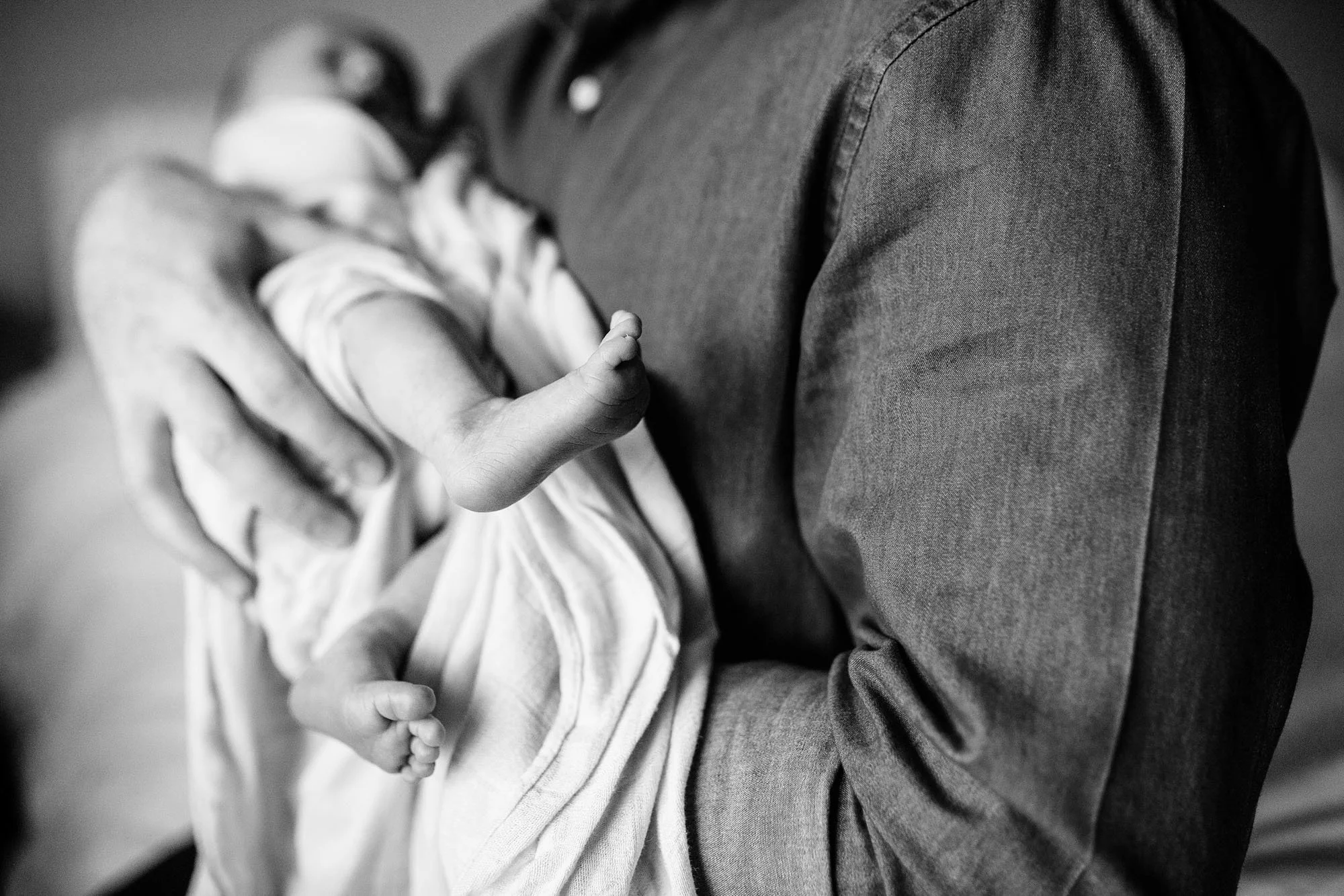 Roseville In-Home Newborn Photographer | An Adoring New Family of Five