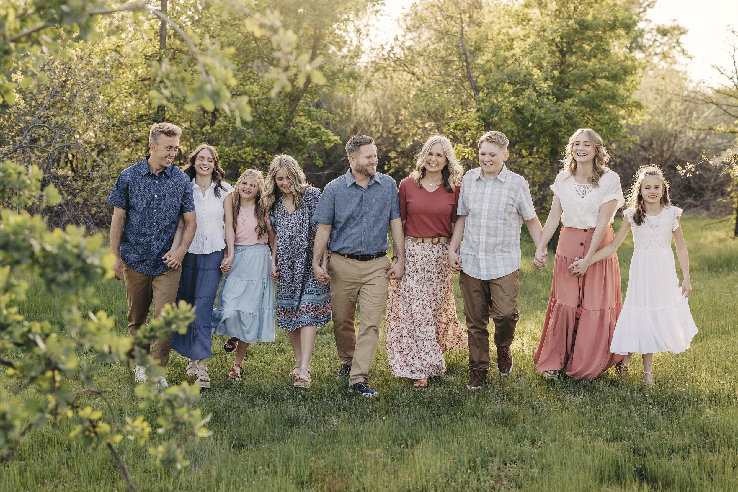 One Big Happy Family | Outdoor Spring Location Roseville Family Photographer