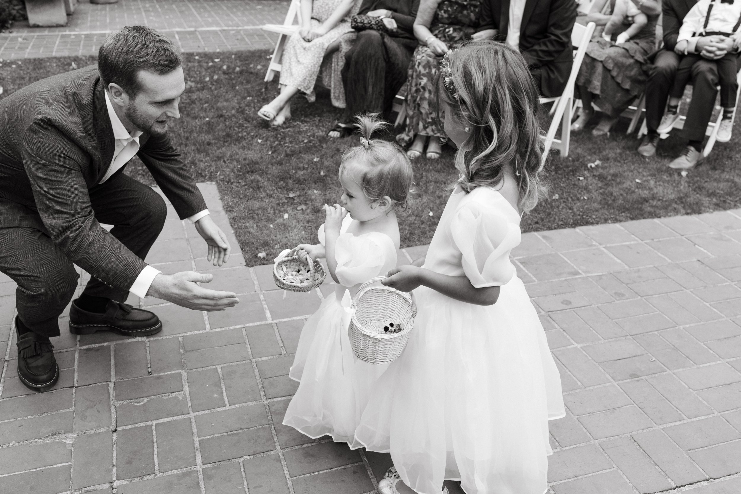  candid flower girls at the lairmont manor 
