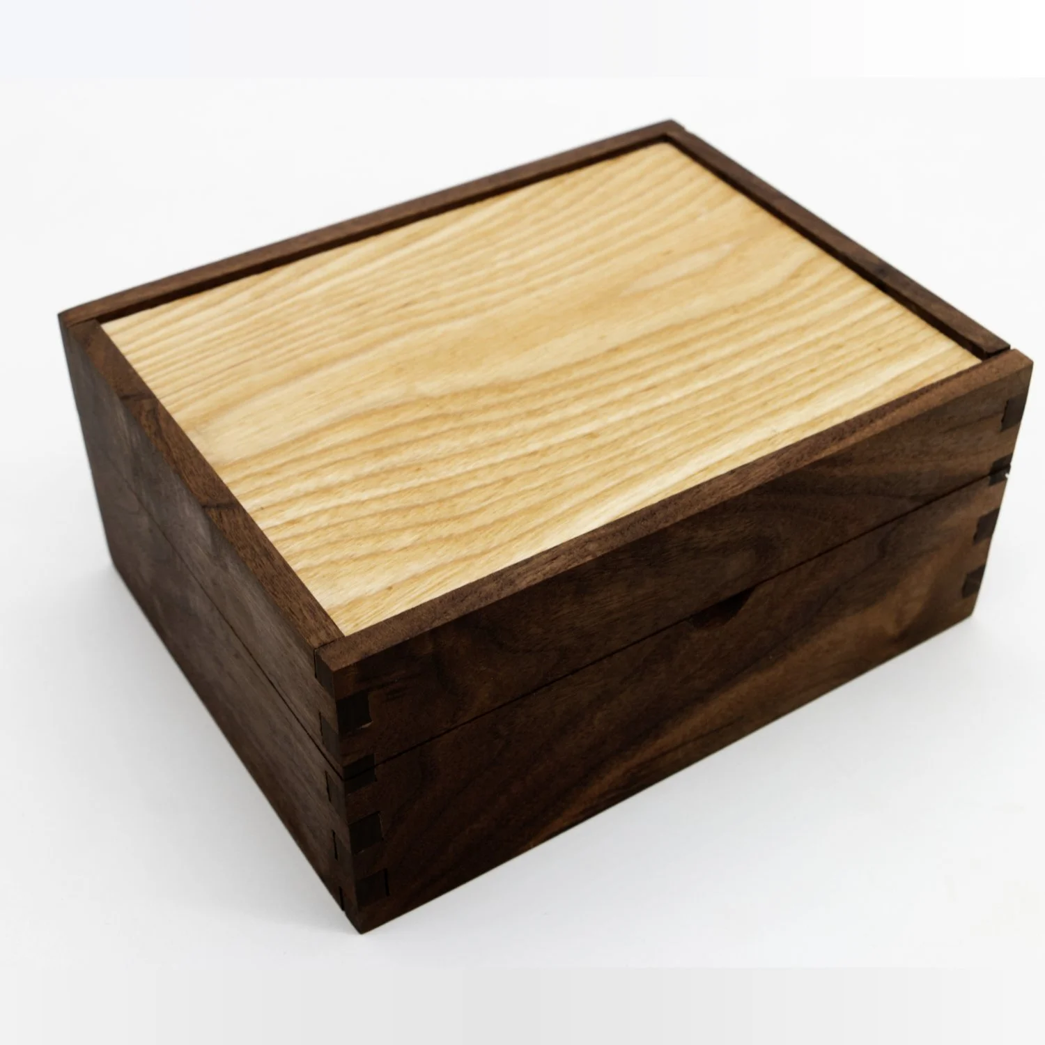 Walnut Keepsake Box 4.jpg