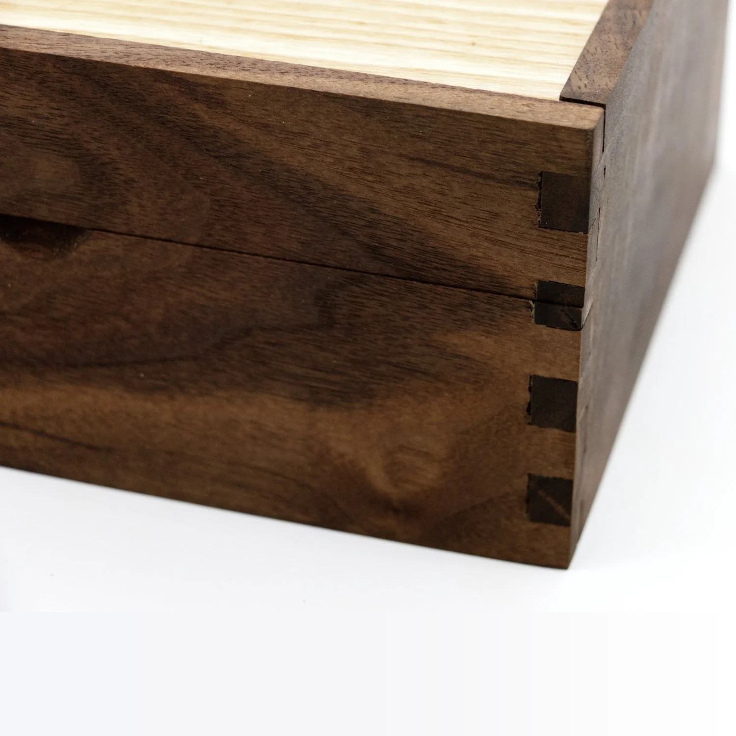 Walnut Keepsake Box 3.jpg