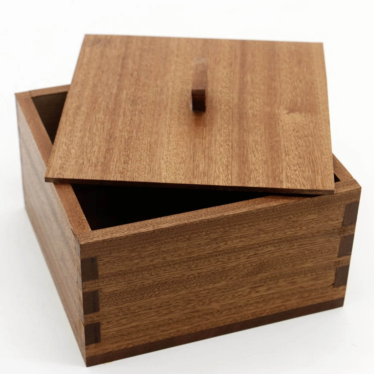 Sapele Dovetail Keepsake Box 1.jpg