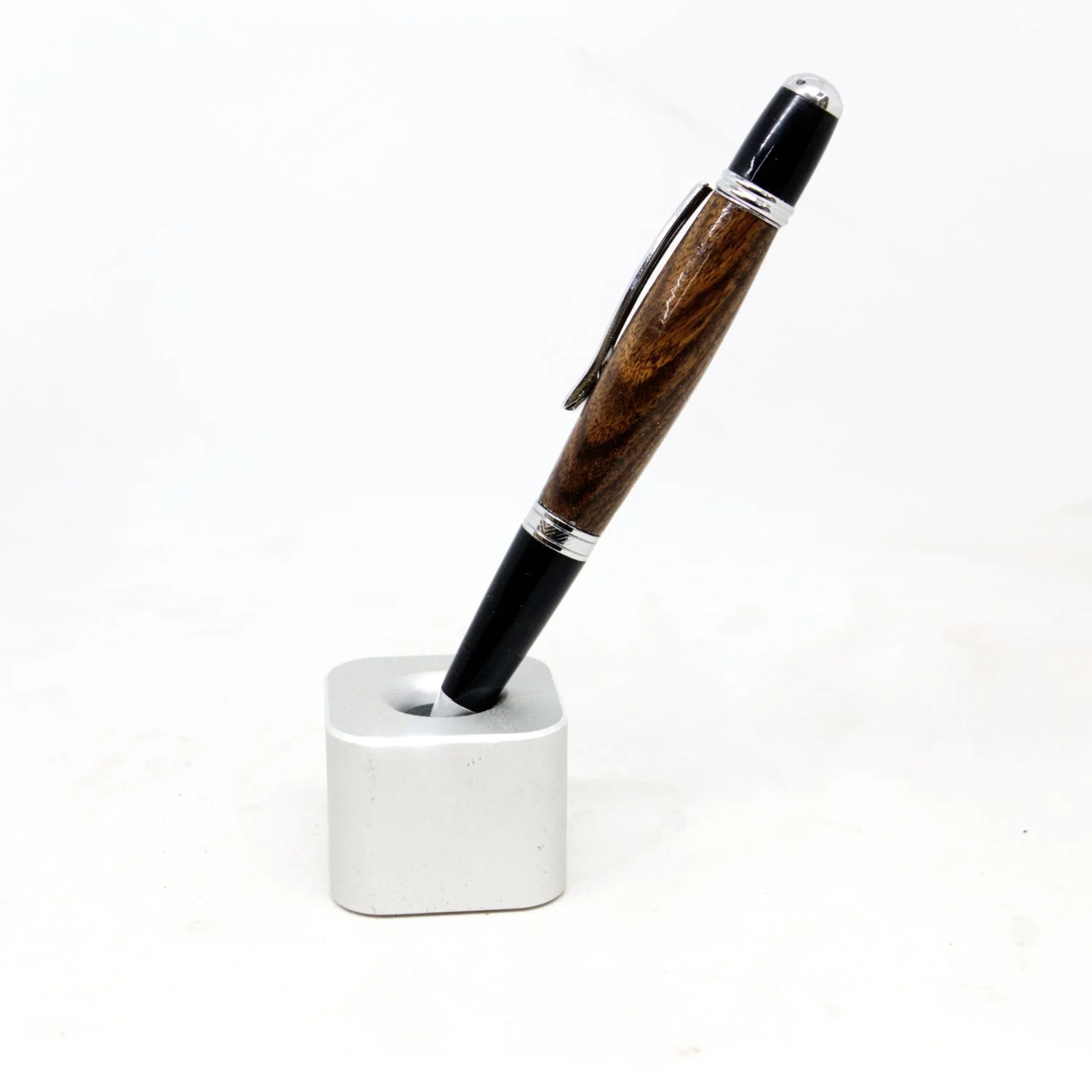 Patagonian Rosewood Pen 1.jpg