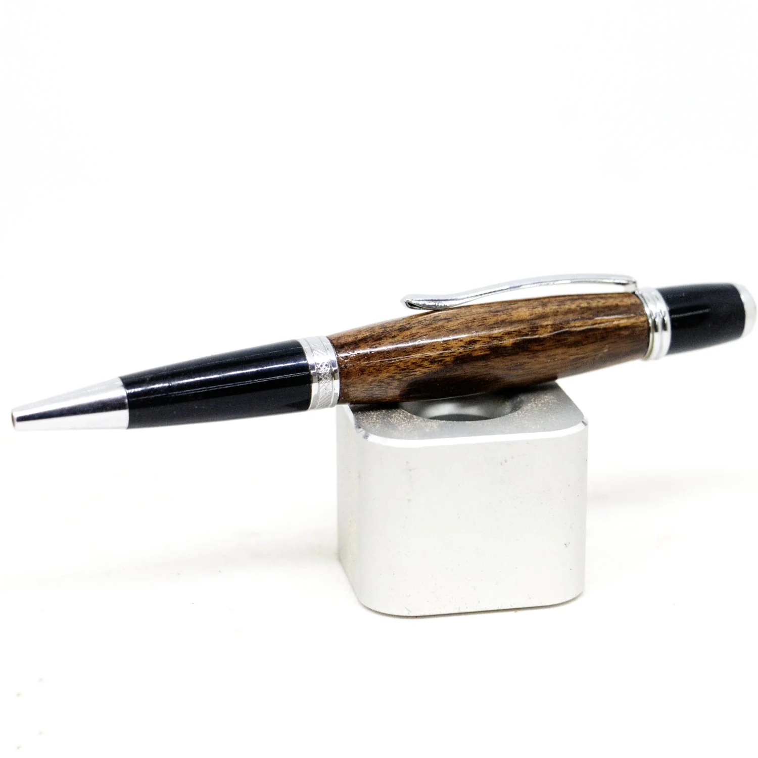 Pen 4.jpg