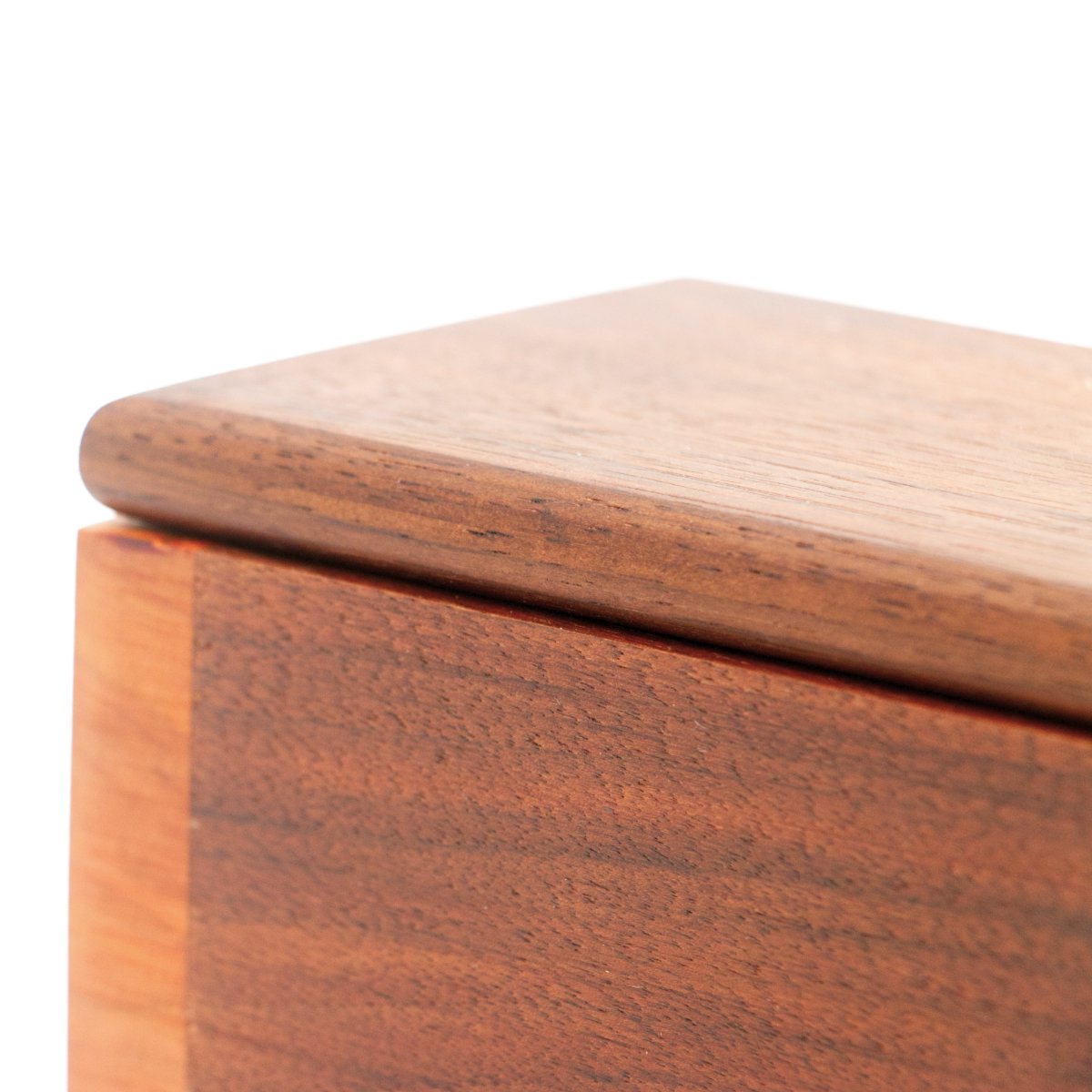 Box3b.jpg