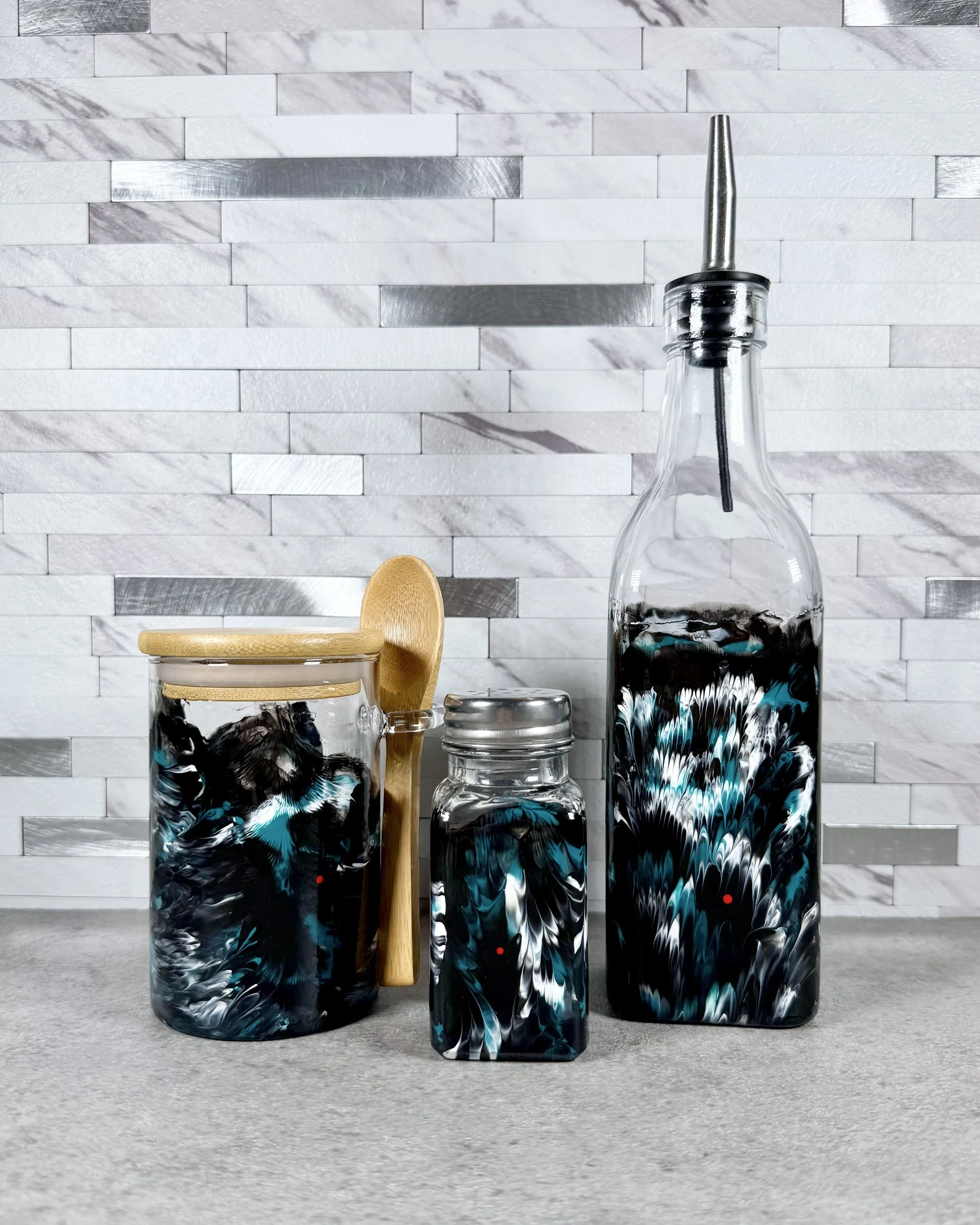 Common Loon Kitchen Set