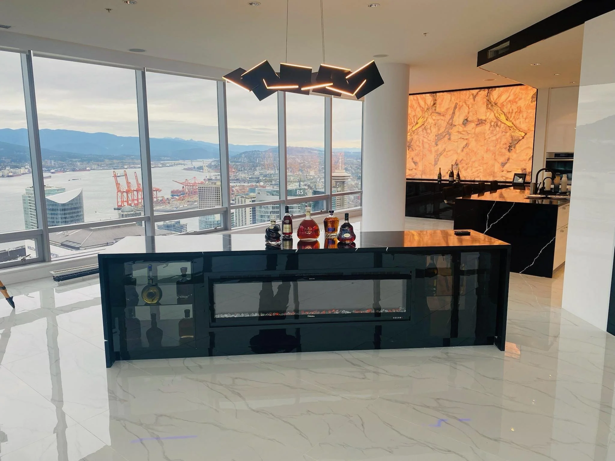 Shangri-La Hotel Downtown Vancouver Island and Bar.jpeg