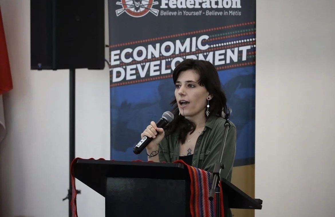 Justine sharing her career story at the Red River Métis Artist and Artisan Workshop, put on by the Manitoba Metis Federation.