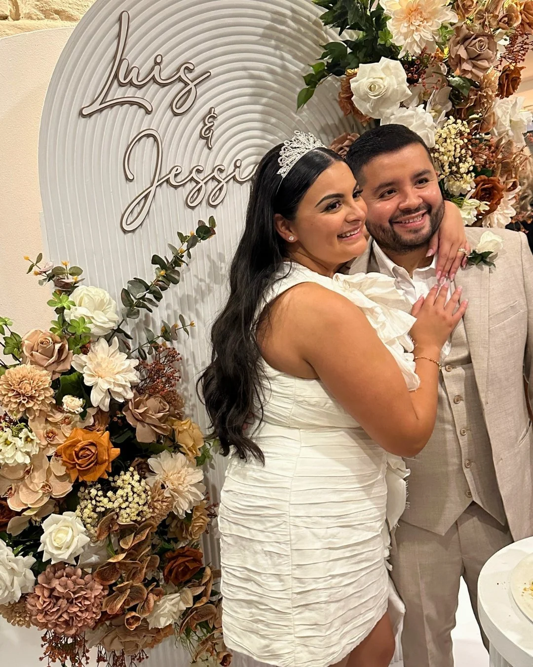 ✨ Celebrating love, part two ✨
After eloping overseas, Jess &amp; Luis wanted to bring the celebrations home&hellip; and what a night it was! 💃🕺

Just like a wedding reception, their families and friends were welcomed with drinks and an open photob