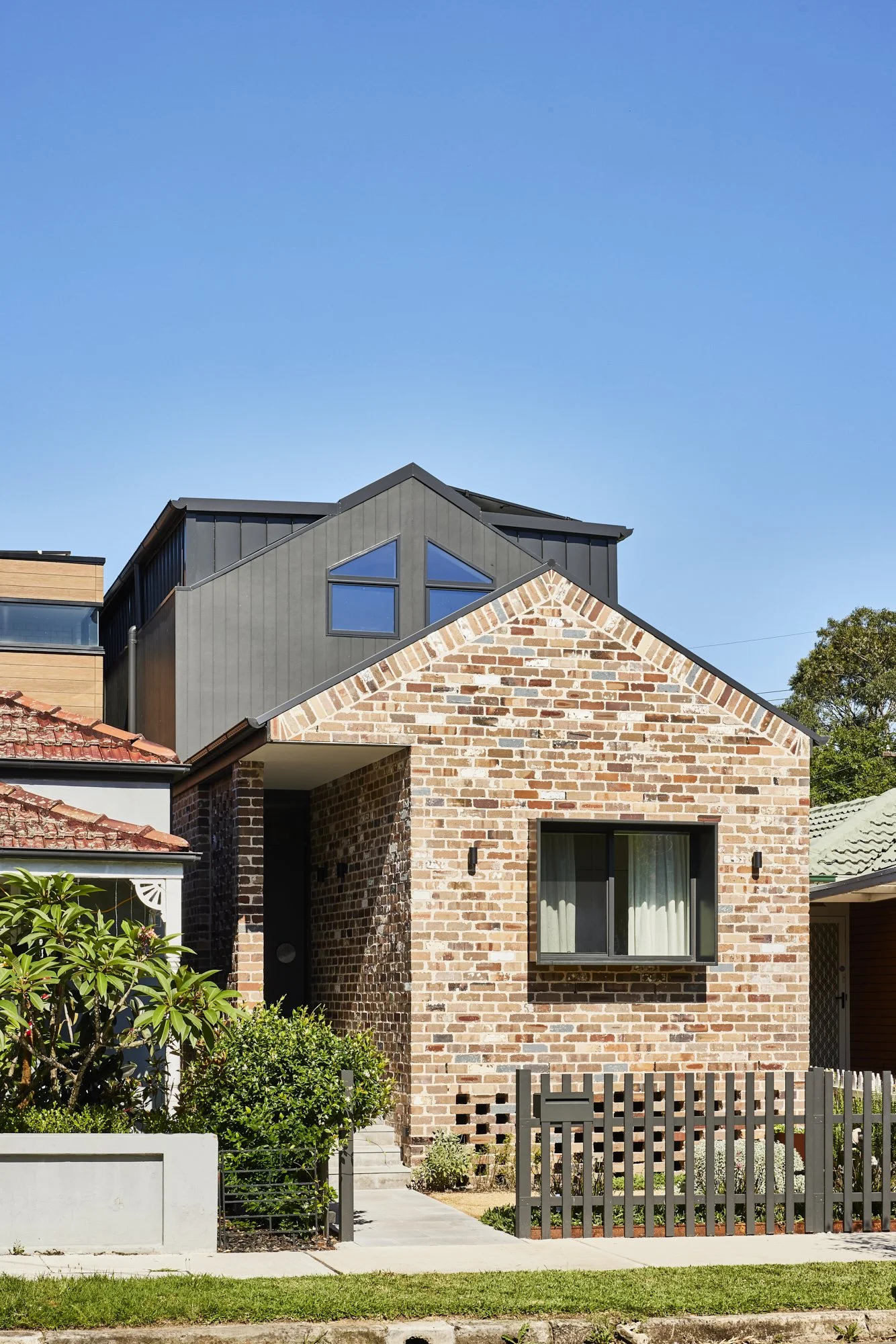 pv_Ettie Tom - Leichhardt - 0001.jpg