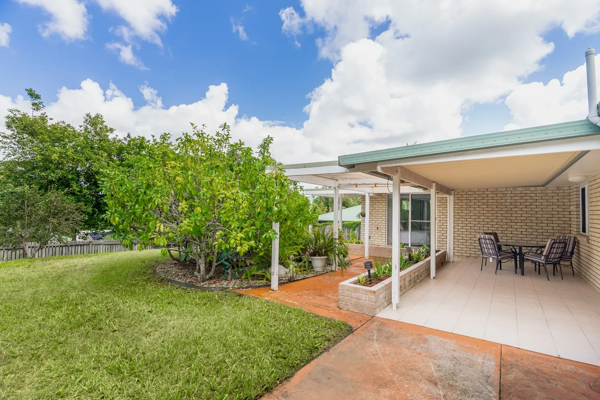 G Nambour