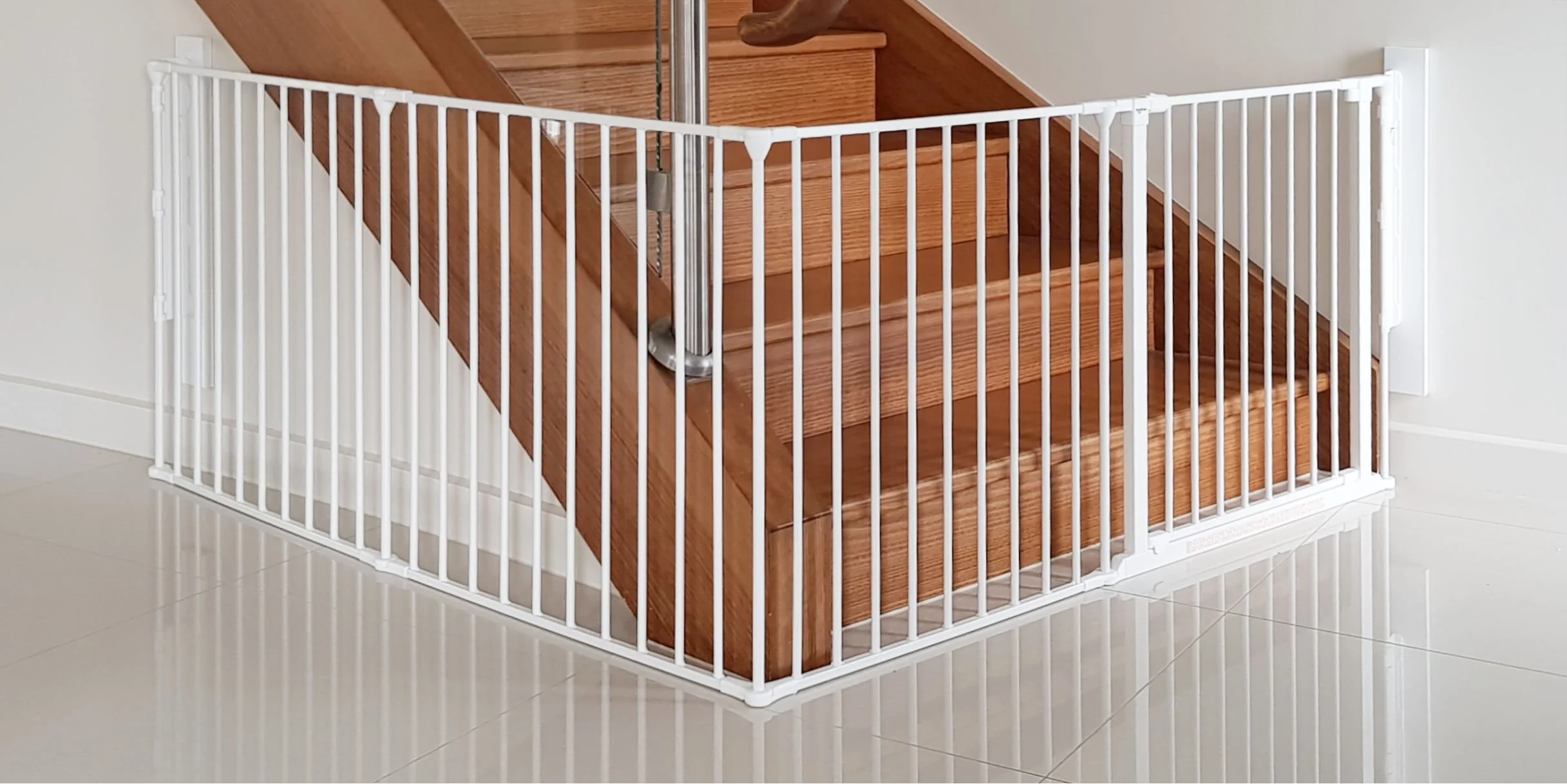 Wooden Baby Wall Safe Baby Gate Wall Nanny Baby Gate Wall