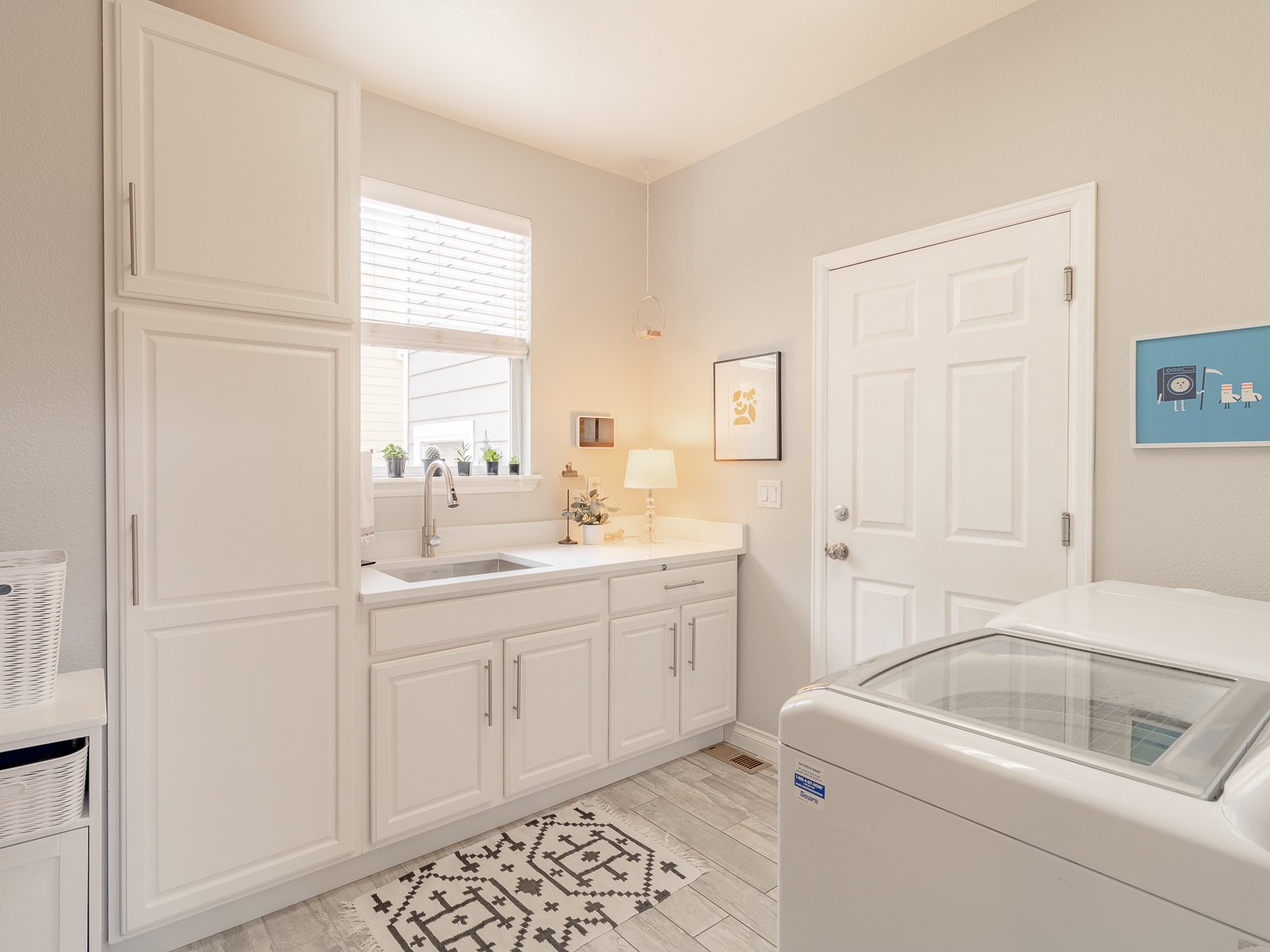 2042 Lodgepole Drive — Iannone Group at Compass