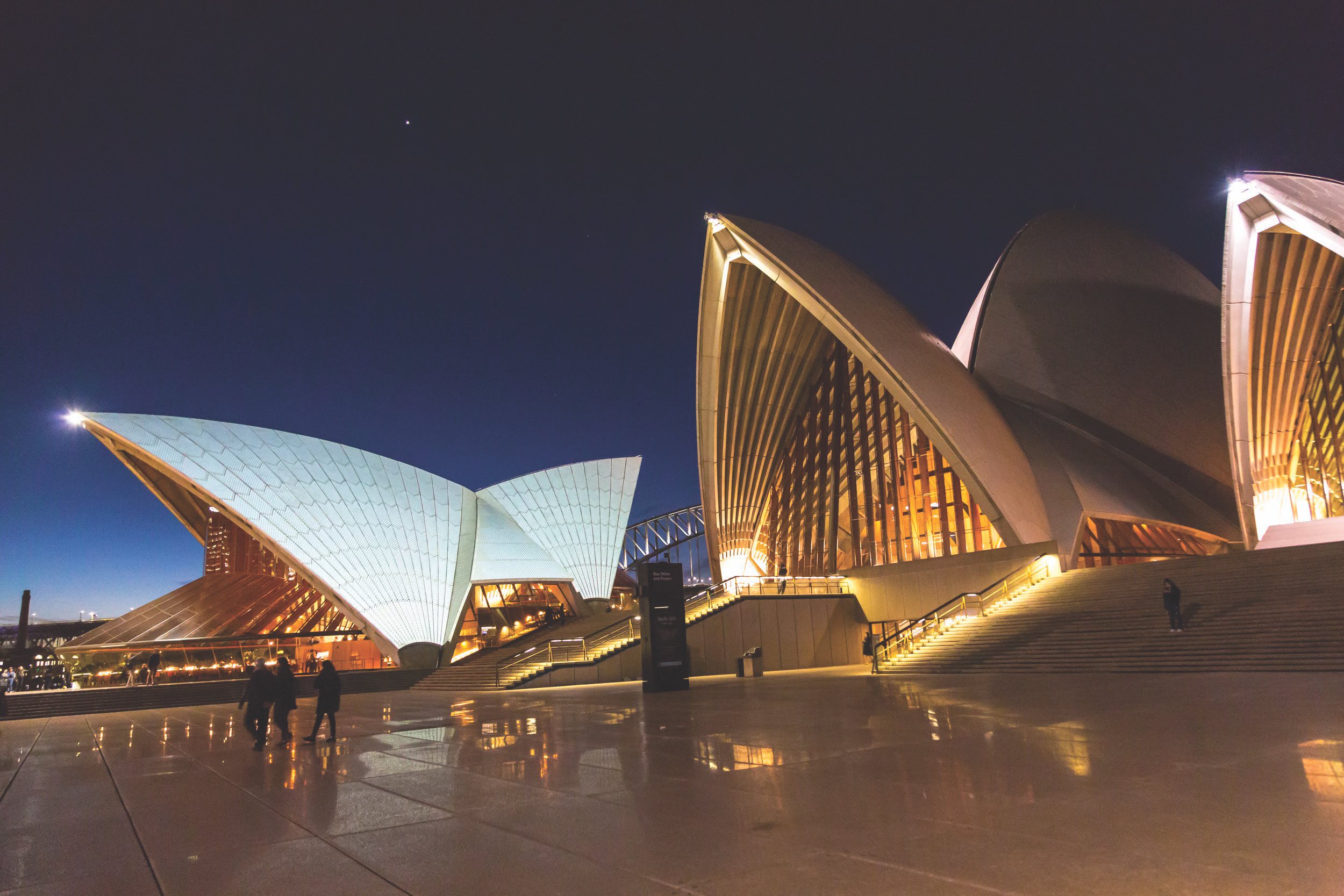  Sydney’s iconic Opera House is often illuminated for festive occasions; whether day or night, the sailboat-esque architectural masterpiece is a striking sight from various viewpoints around Sydney Harbor. 