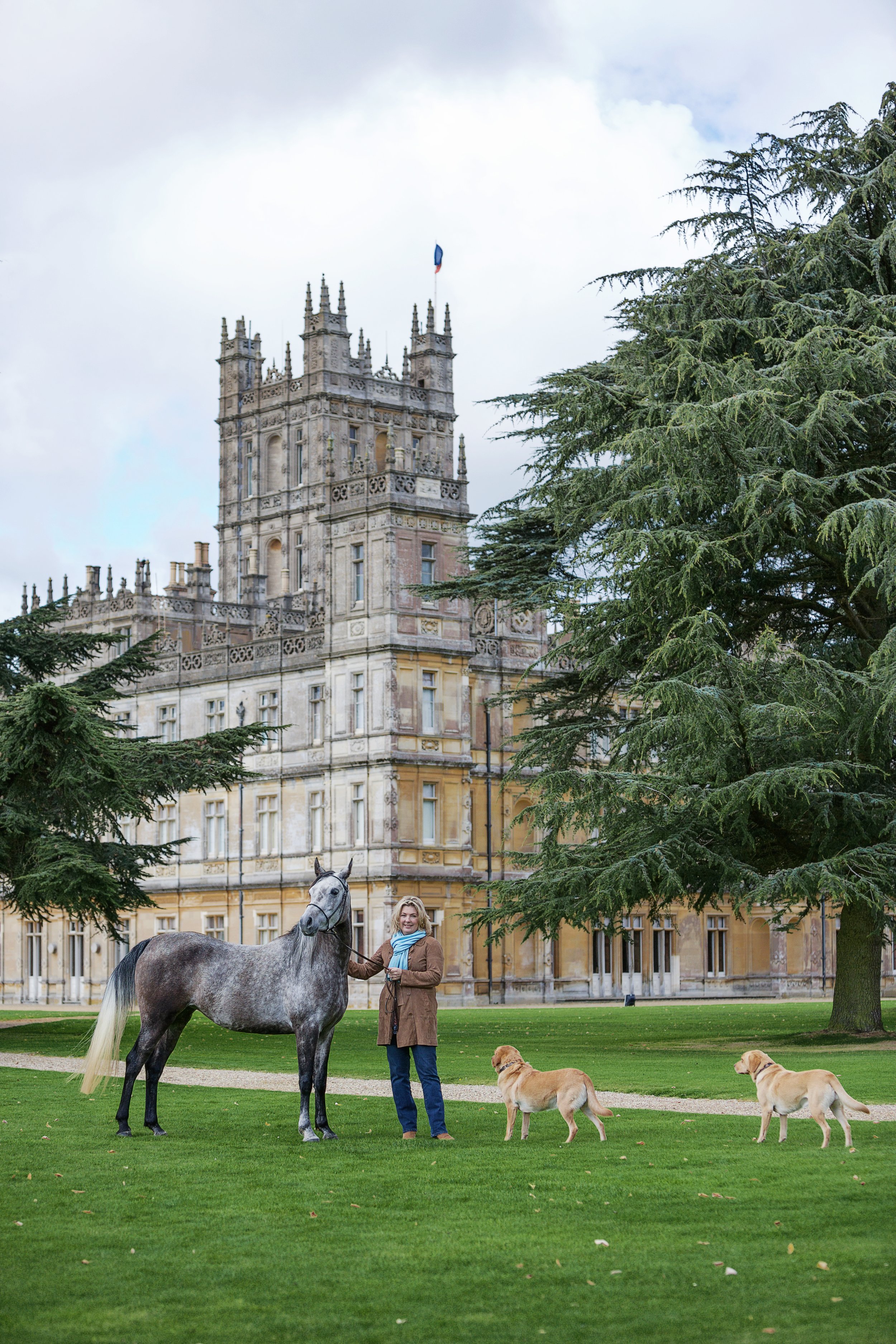  Lady Carnarvon offers a glimpse of life at Highclere Castle, sharing the stories and history of the iconic building and gardens, including the people and animals who live and work there, through her blog, podcasts and social media. She also is an au