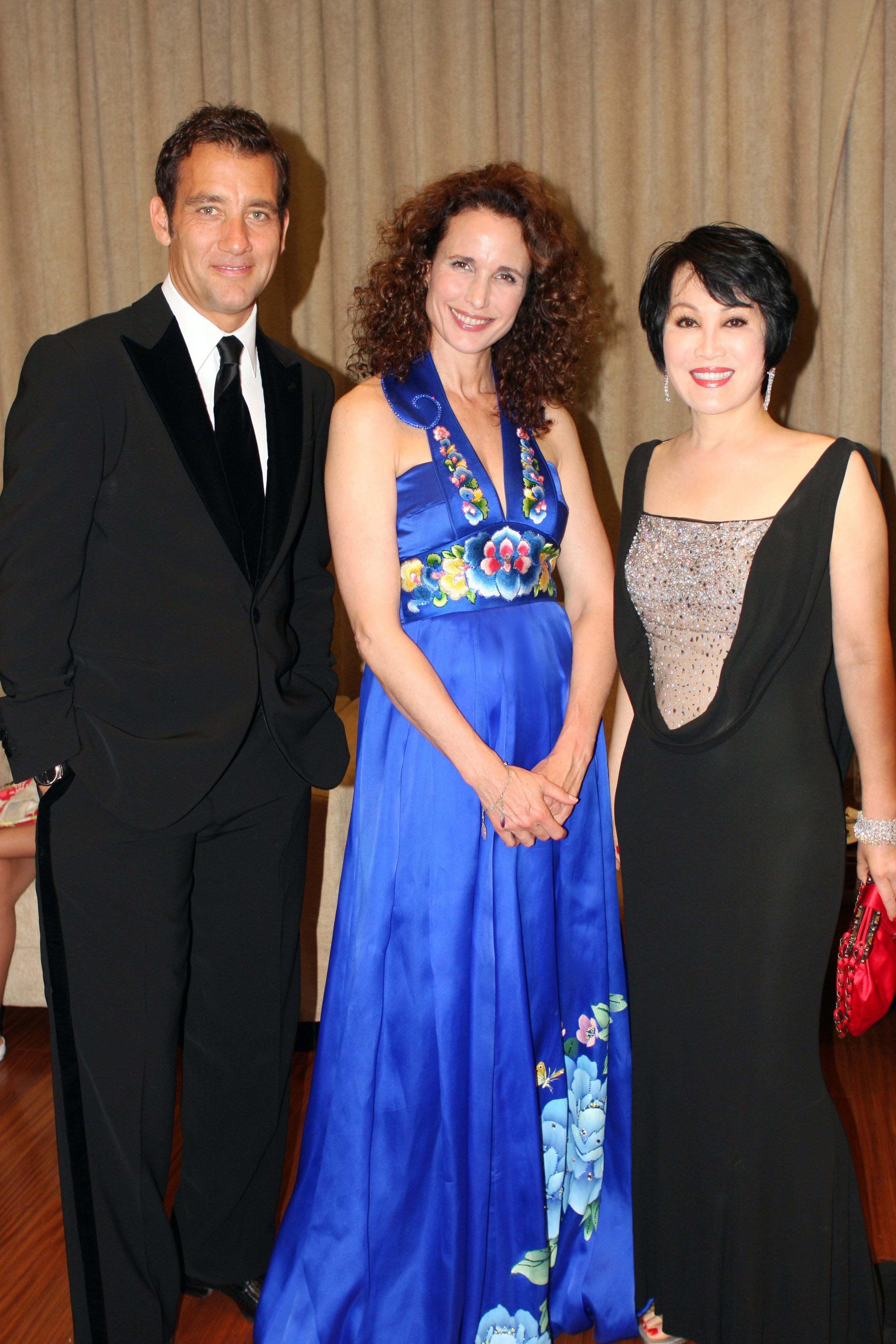  Kan with Clive Owen and Andie MacDowell   Photo courtesy Yue-Sai Kan  