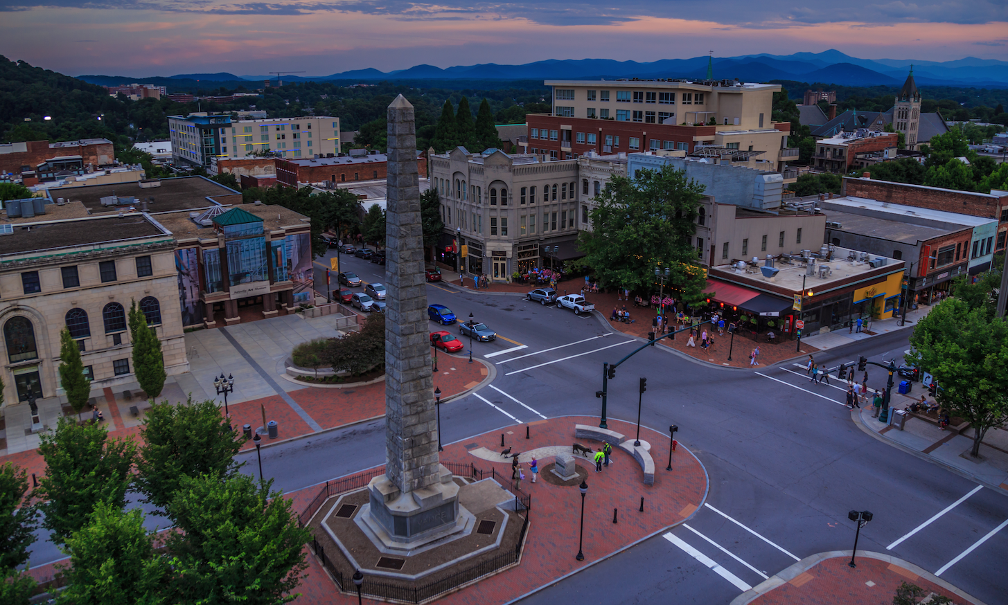  The mix of small-town charm, modern elegance, historic sites and outdoor activities make Asheville a great visit for all types of travelers. ( Photo courtesy exploreasheveille.com by Jared Kay)  