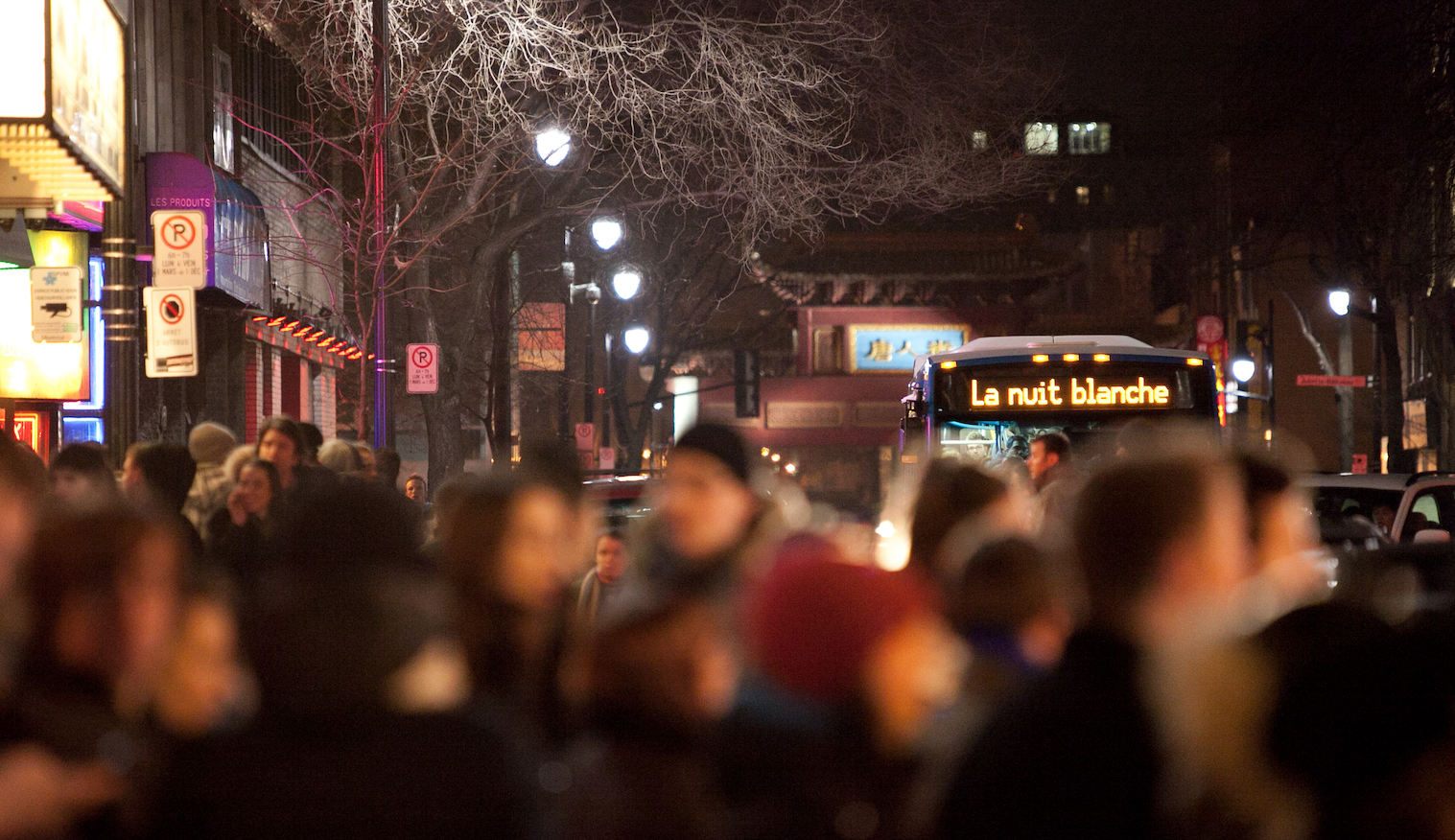  More than 600 films are shot in Montreal each year, where directors like Steven Spielberg, Robert Zemeckis, and Martin Scorsese use the city’s diverse neighborhoods and glamorous storefronts as the backdrops for movies set in Europe and beyond.   Ph