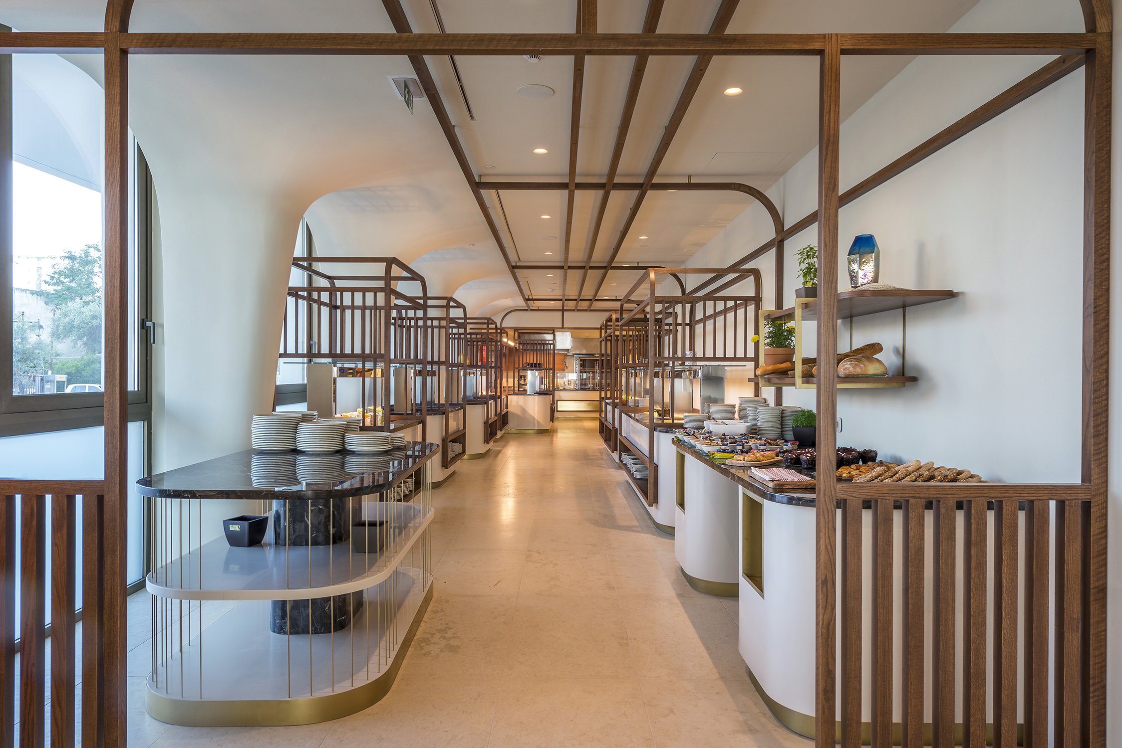 Isla-Brown-Corinthia-Breakfast-area.jpg