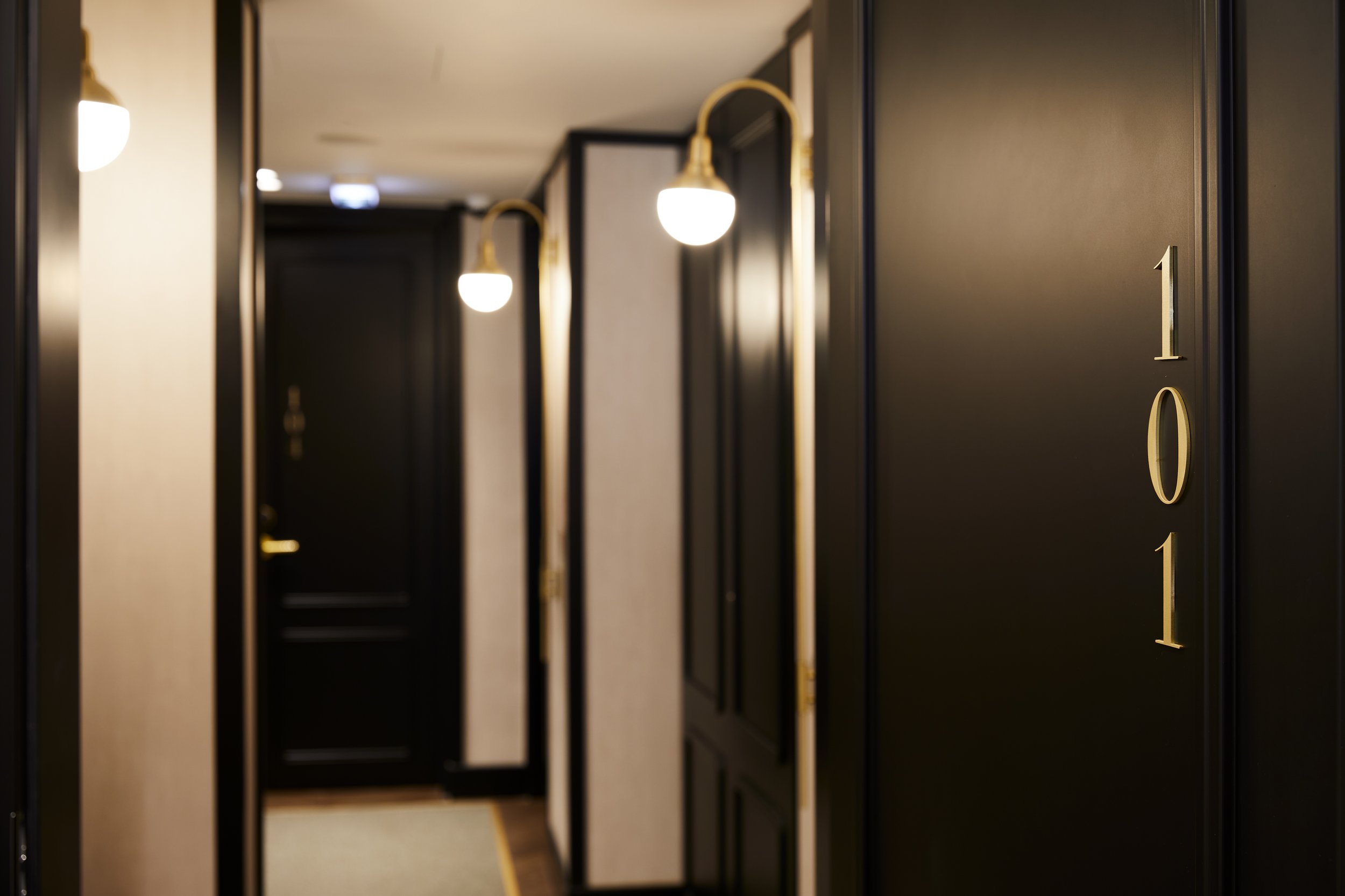 Villa-Brown-Ermou-Rooms-Corridor.jpg