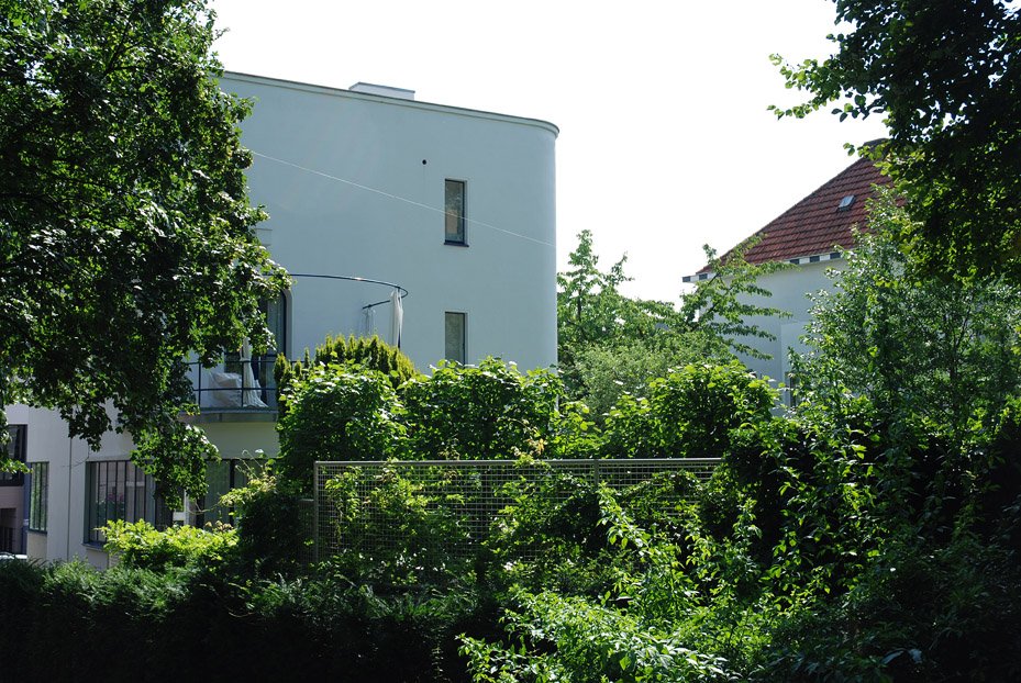 Mark Wallinger, Zone (detail 2), 2007.jpg