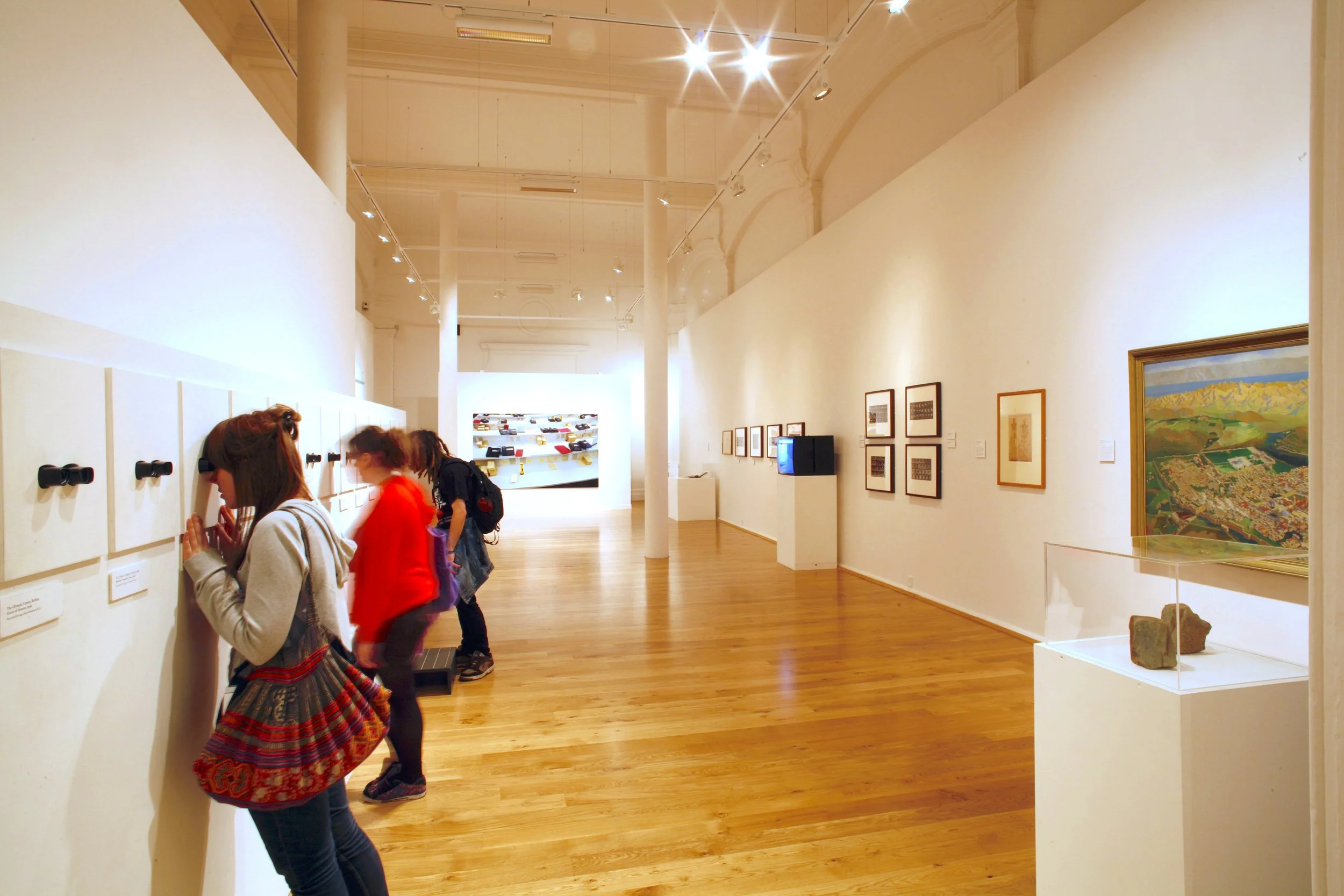 Mark Wallinger: The Russian Linesman, Leeds Art Gallery, 2009.JPG