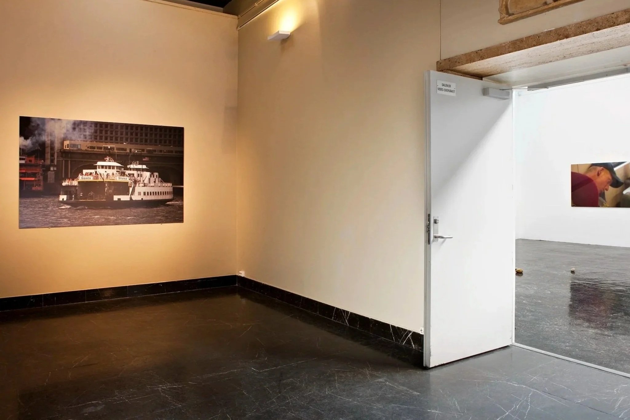 Mark Wallinger, Kunstnernes Hus (The Artists' House), 2010..jpg