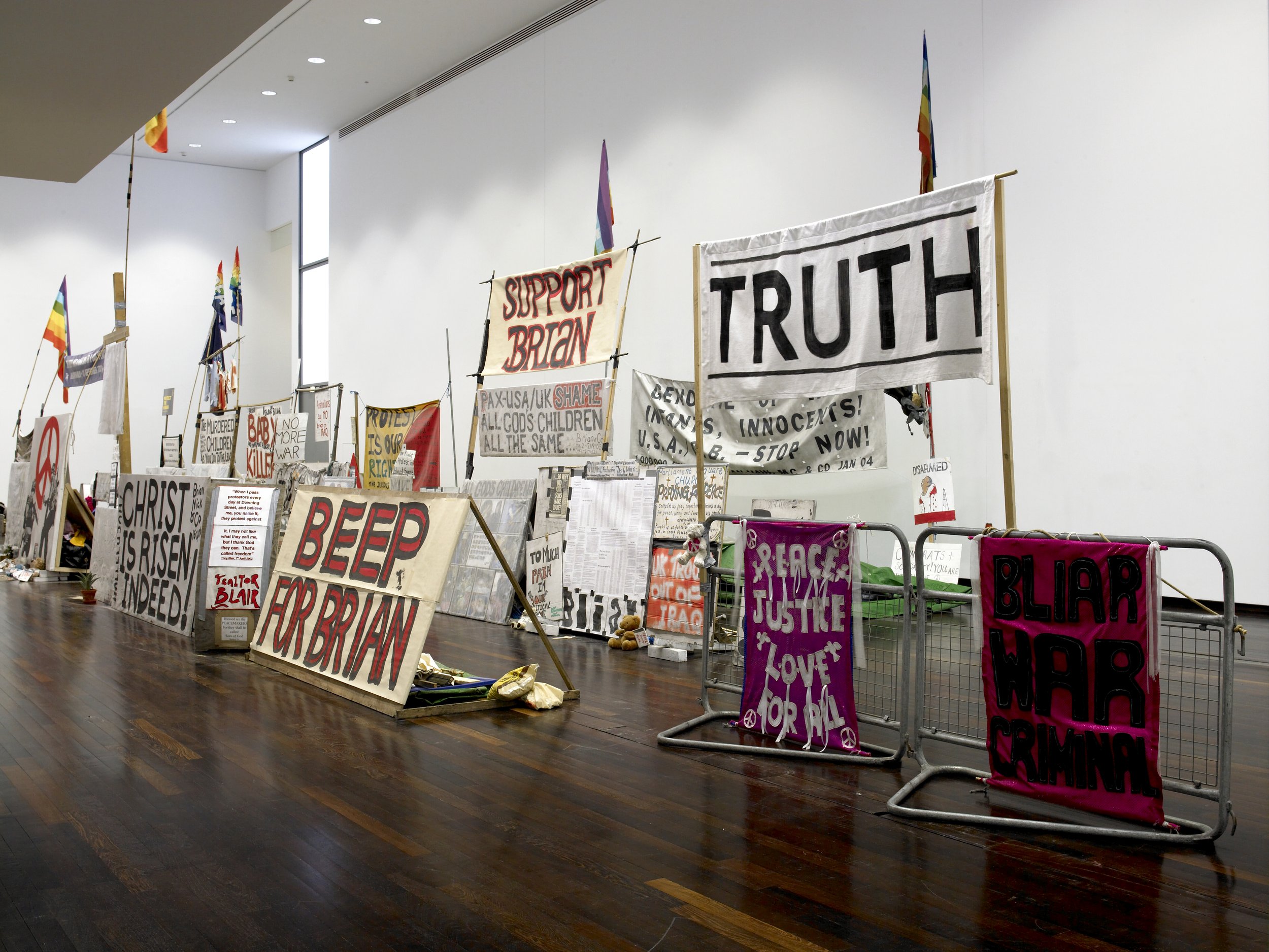 Mark Wallinger, State Britain, 2007 (exhibition view).jpg