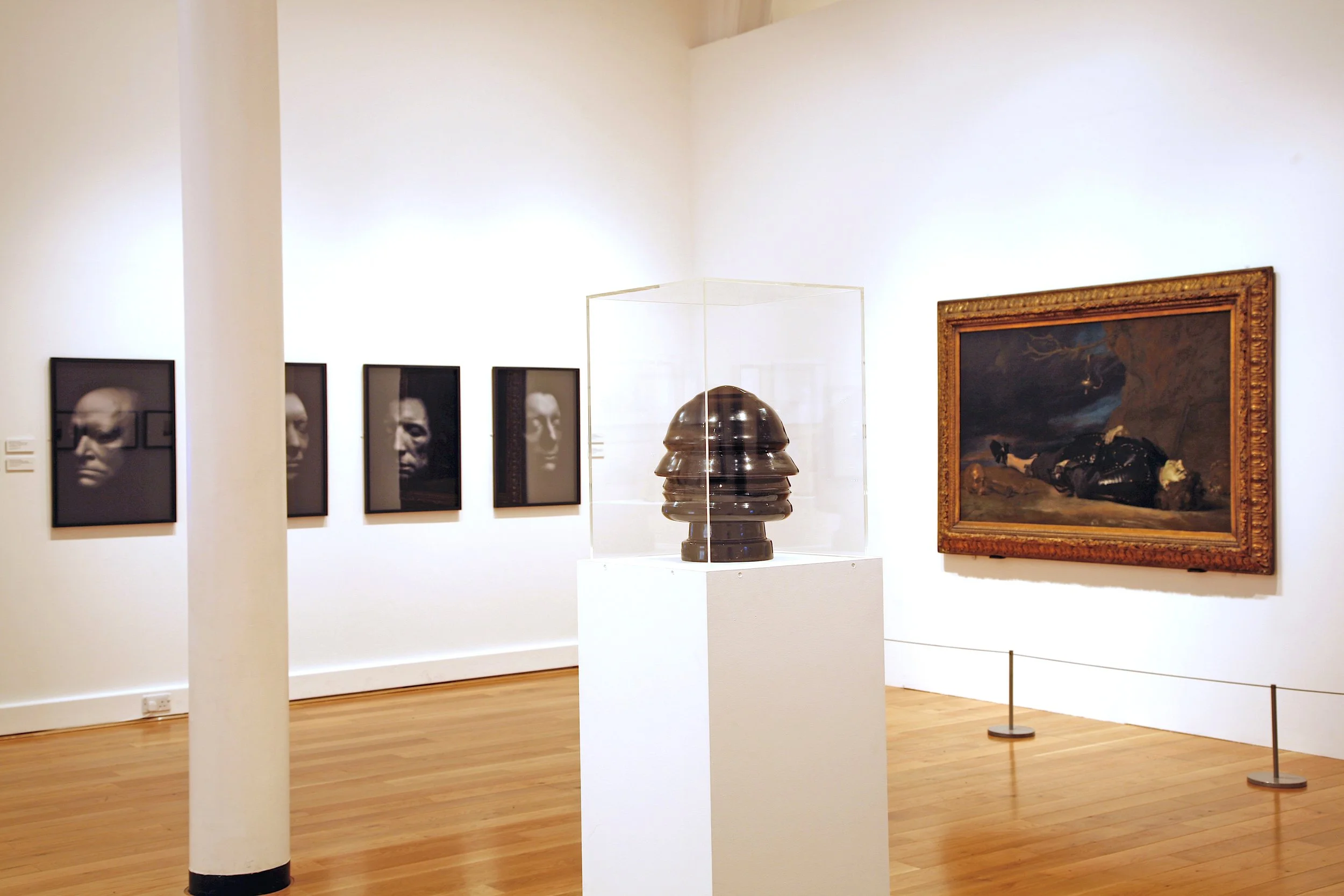 Mark Wallinger: The Russian Linesman, Leeds Art Gallery, 2009.JPG
